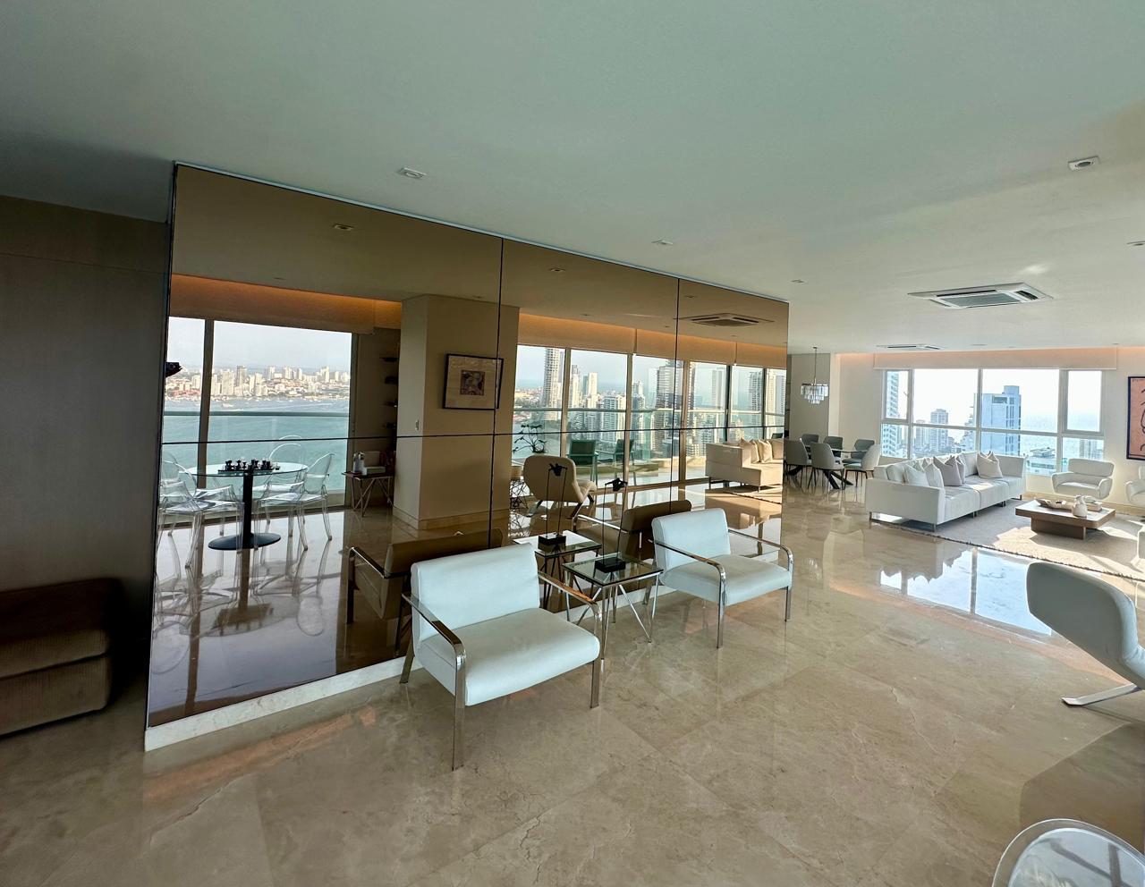 EN VENTA APARTAMENTO EN CASTILLOGRANDE - CARTAGENA