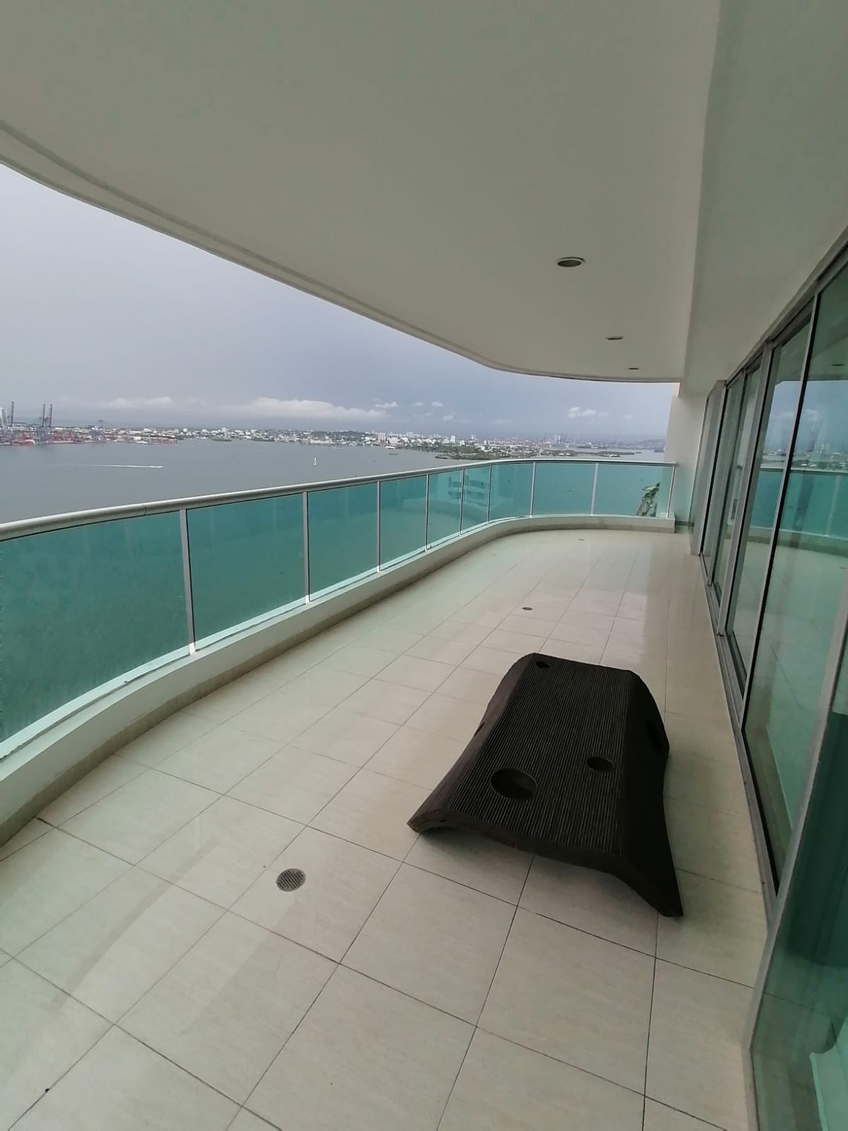 PENTHOUSE EN VENTA  BOCAGRANDE - CARTAGENA