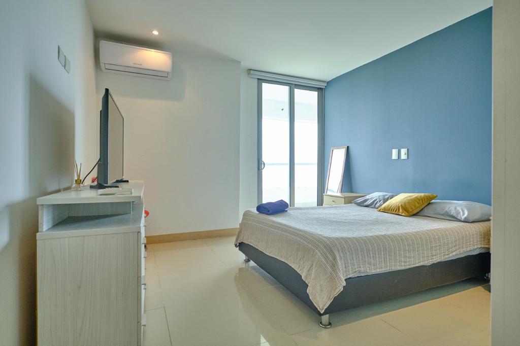 APARTAMENTO EN VENTA, CRESPO - CARTAGENA