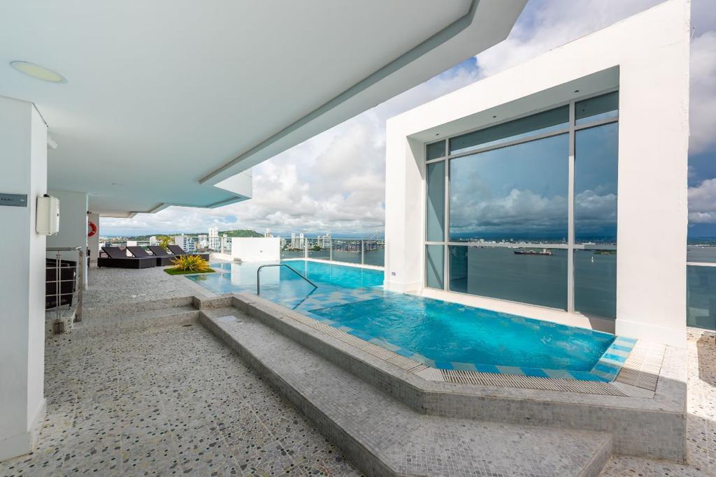 APARTAMENTO EN VENTA, BOCAGRANDE - CARTAGENA