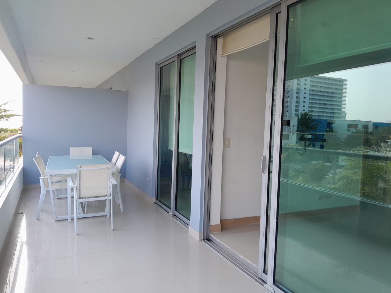 APARTAMENTO AMOBLADO EN ARRIENDO CRESPO - CARTAGENA