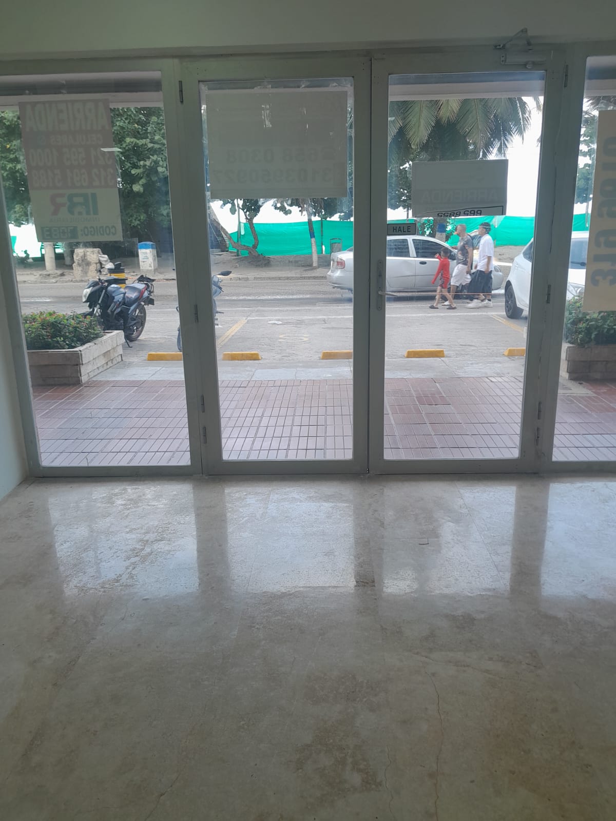 LOCAL EN ARRIENDO BOCAGRANDE - CARTAGENA
