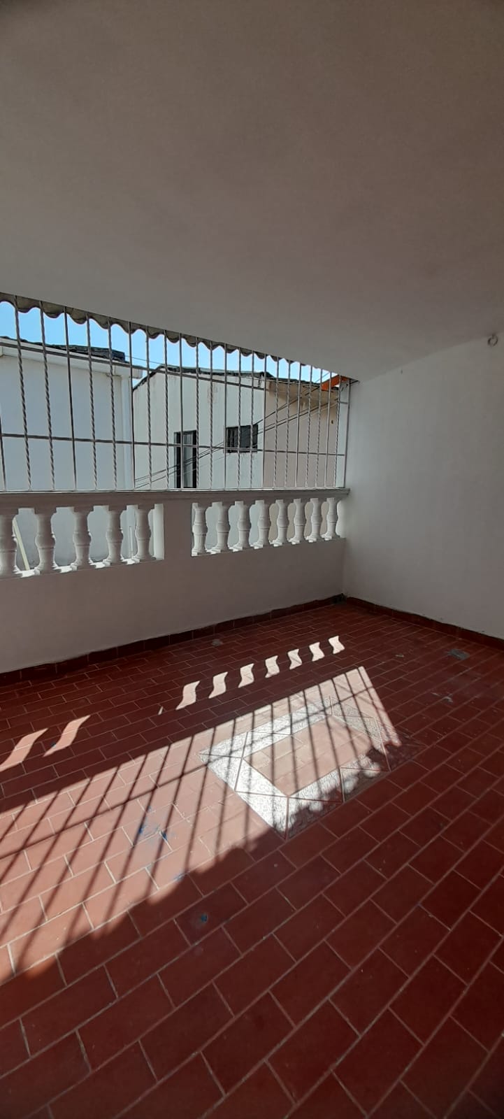 ARRIEDO APARTAMENTO EN PIE DE LA POPA