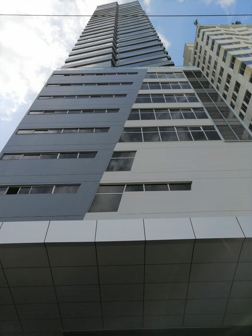 OFICINA EN ARRIENDO BOCAGRANDE - CARTAGENA