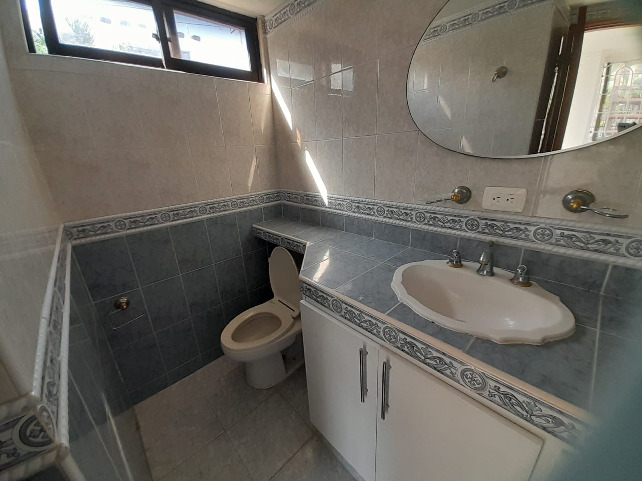 APARTAMENTO PARA ARRIENDO EN BOCAGRANDE