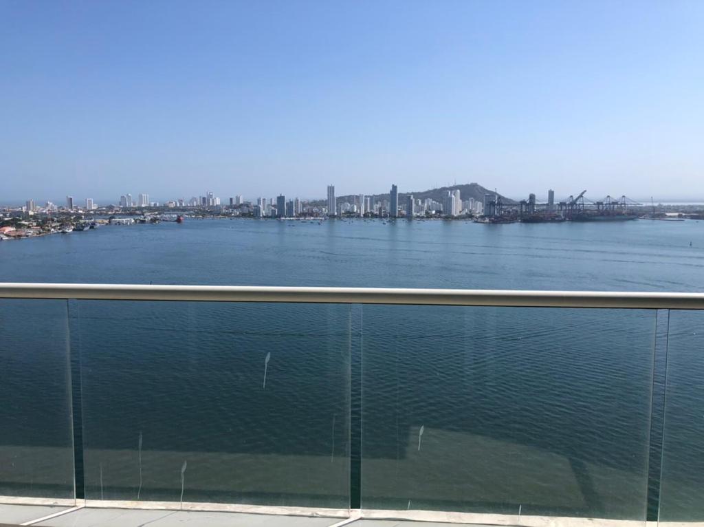 APARTAMENTO EN VENTA  CASTILLOGRANDE - CARTAGENA