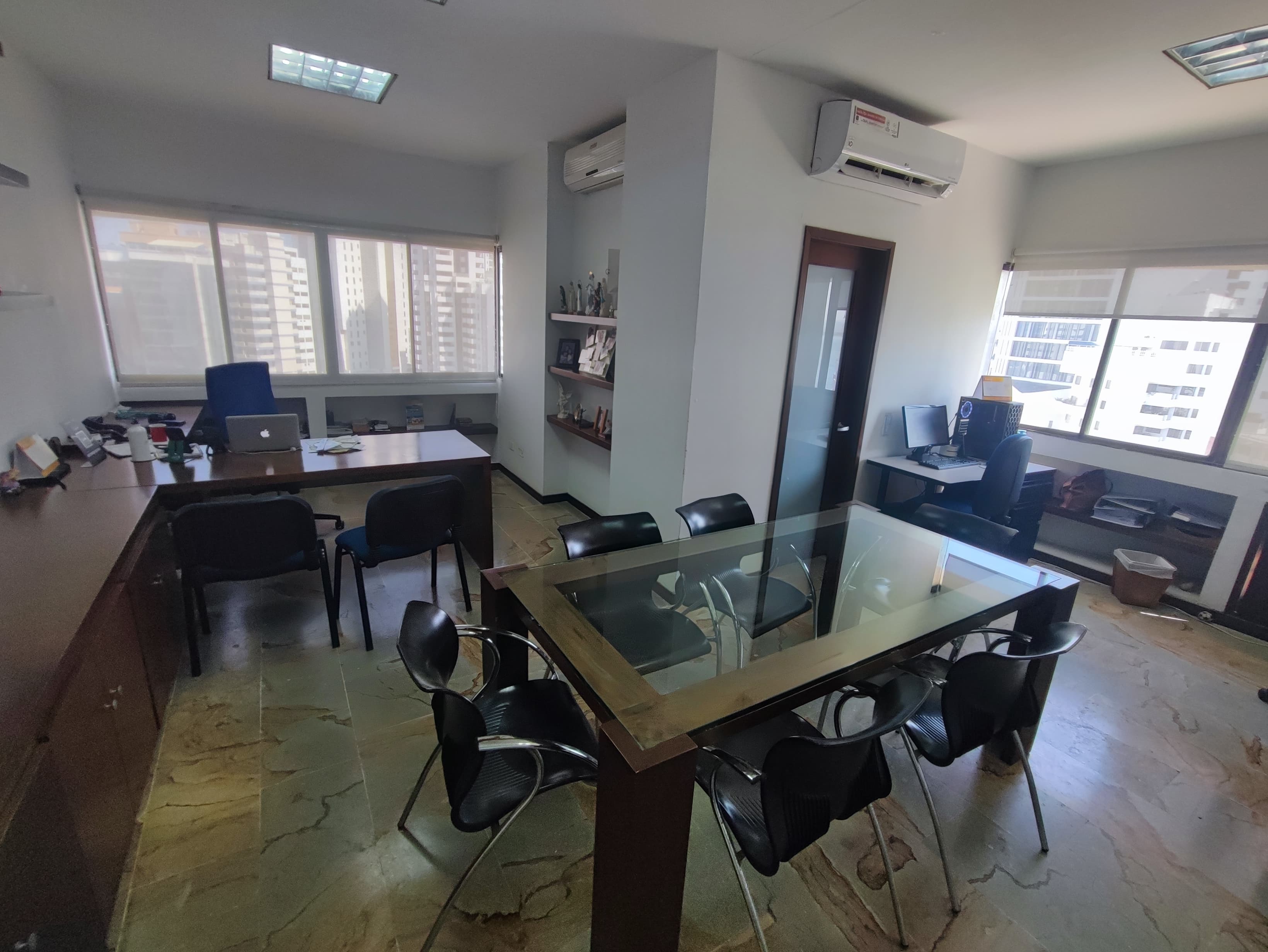 OFICINA  EN VENTA, BOCAGRANDE - CARTAGENA