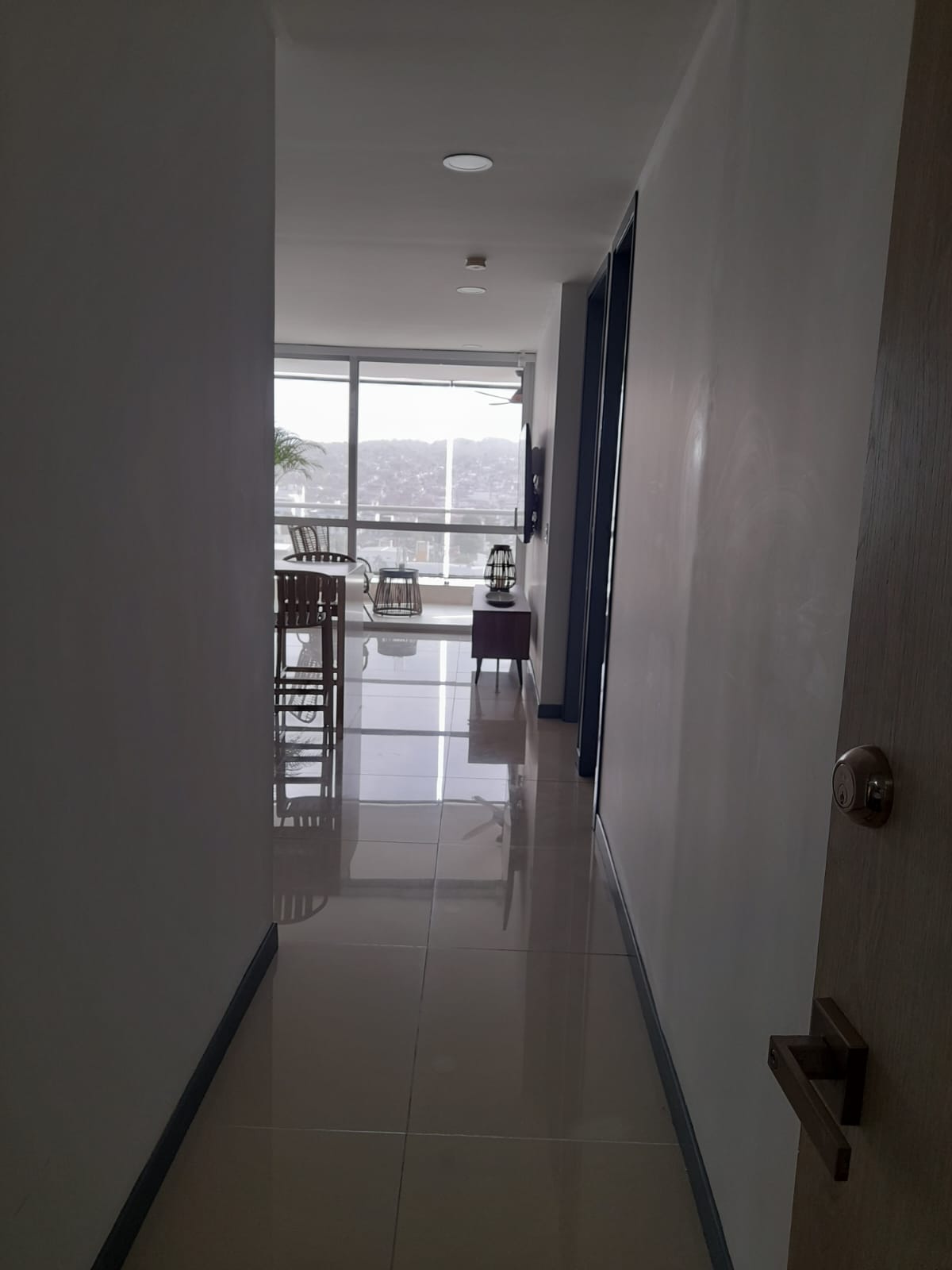 ARRIENDO APARTAMENTO AMOBLADO CRESPO- CARTAGENA