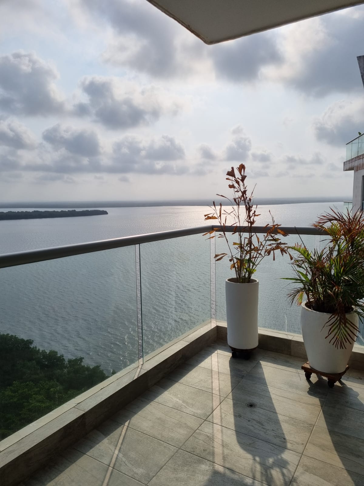 APARTAMENTO EN VENTA CIELO MAR - CARTAGENA
