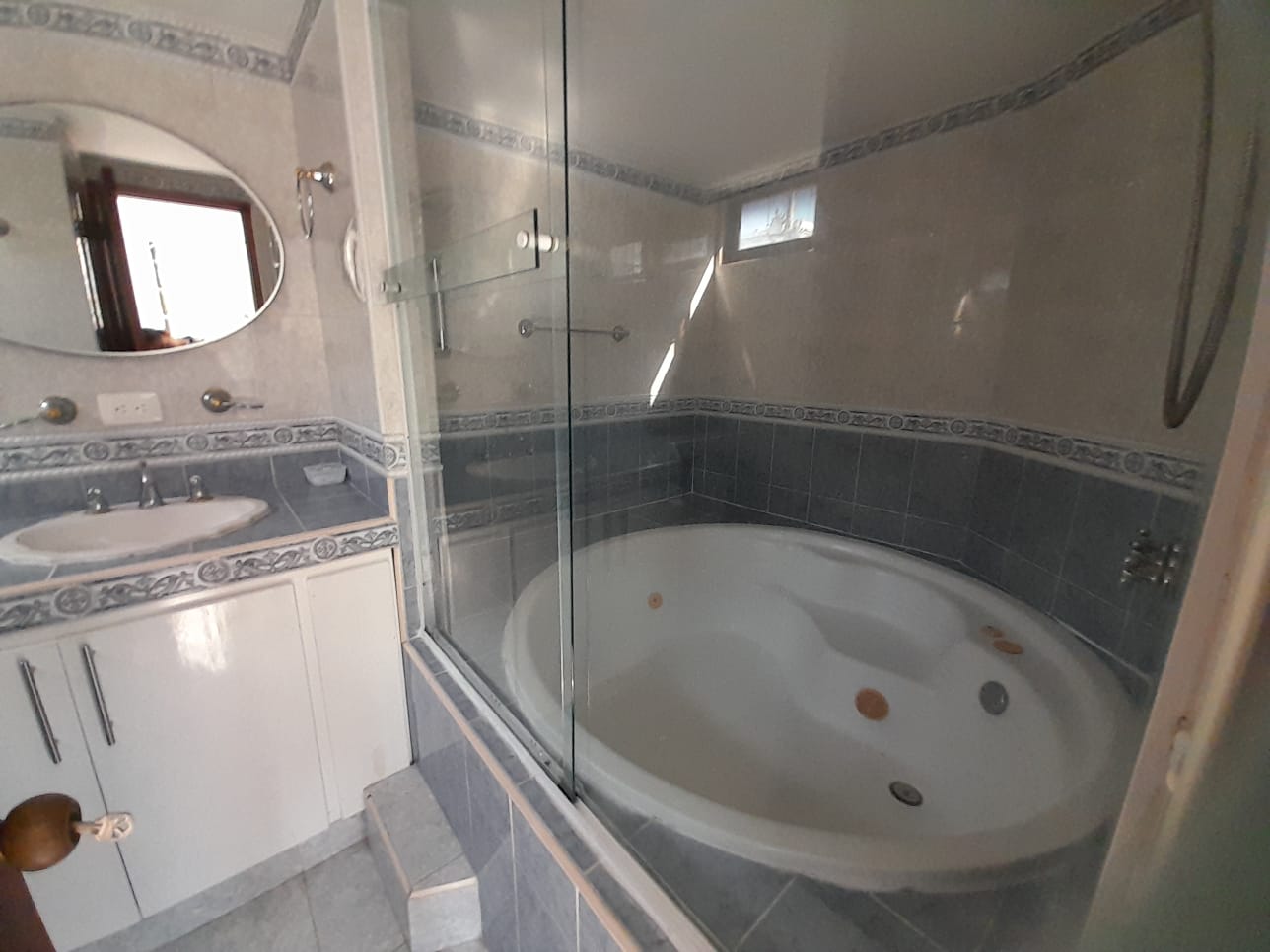 APARTAMENTO PARA ARRIENDO EN BOCAGRANDE