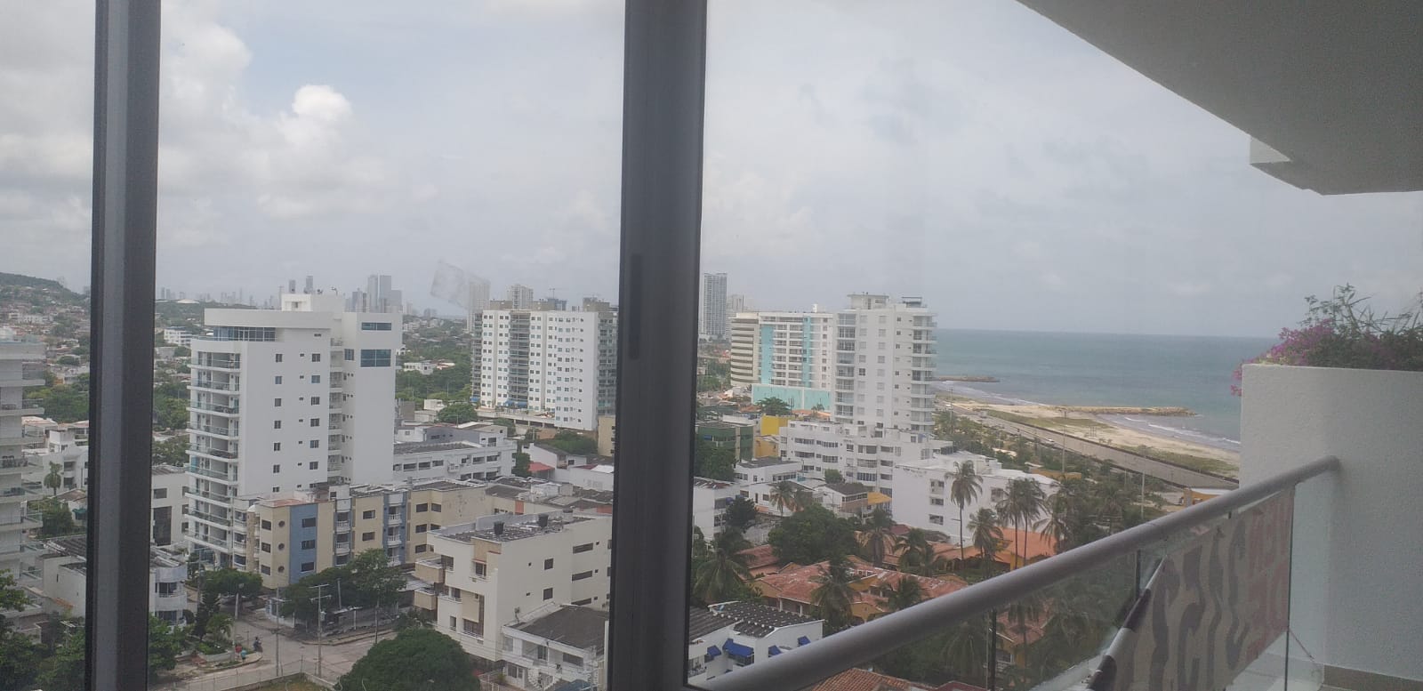 APARTAMENTO EN VENTA CRESPO - CARTAGENA