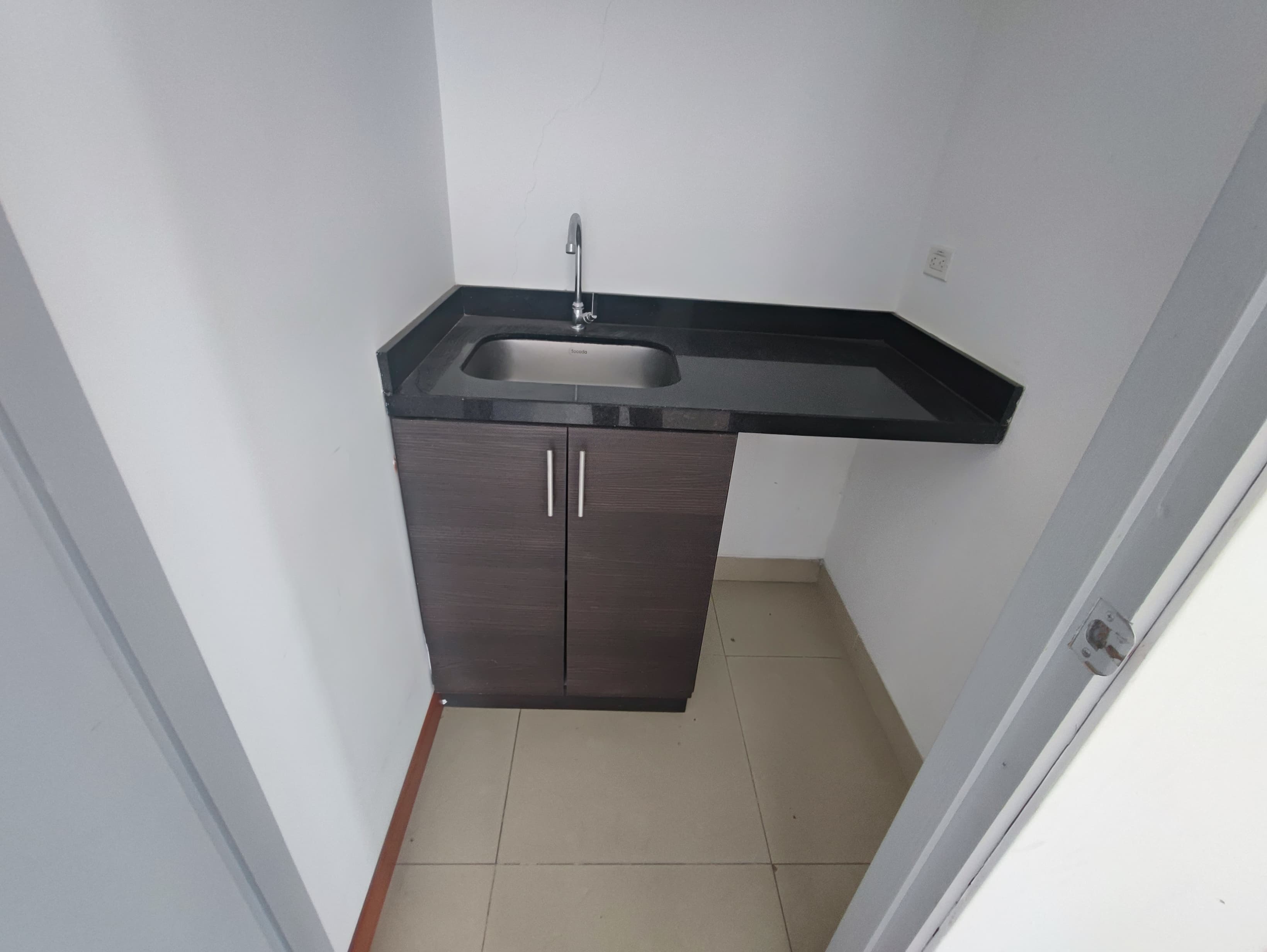 OFICINA EN ARRIENDO SANTA LUCIA - CARTAGENA