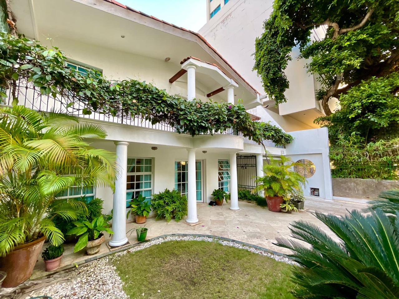 CASA EN VENTA CASTILLOGRANDE - CARTAGENA