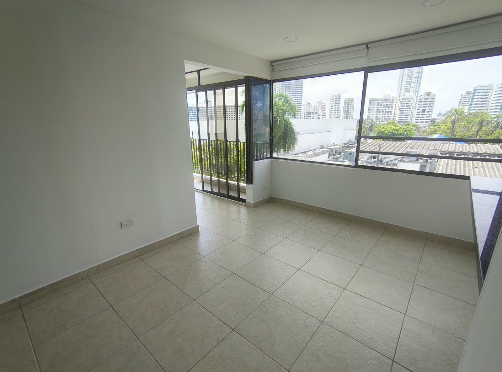 ARRIENDO APARTAMENTO EN BOCAGRANDE