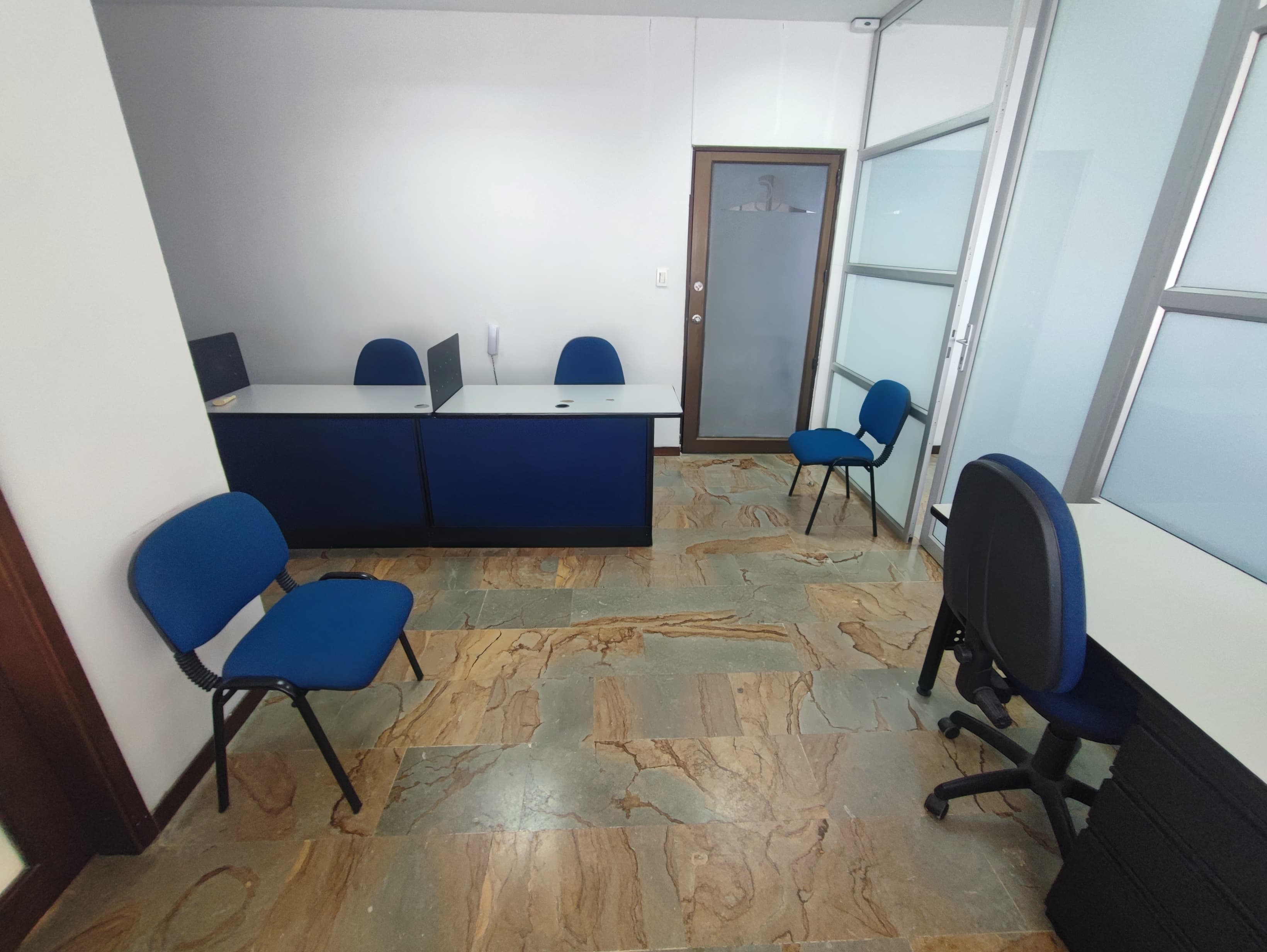 OFICINA  EN VENTA, BOCAGRANDE - CARTAGENA