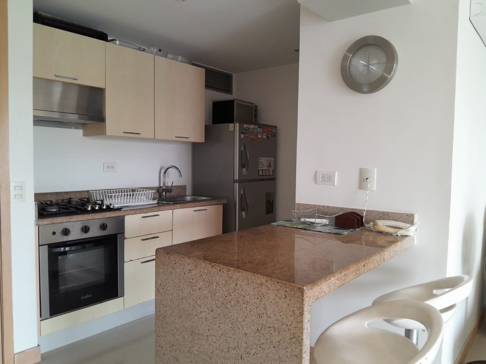 APARTAMENTO AMOBLADO EN ARRIENDO CRESPO - CARTAGENA