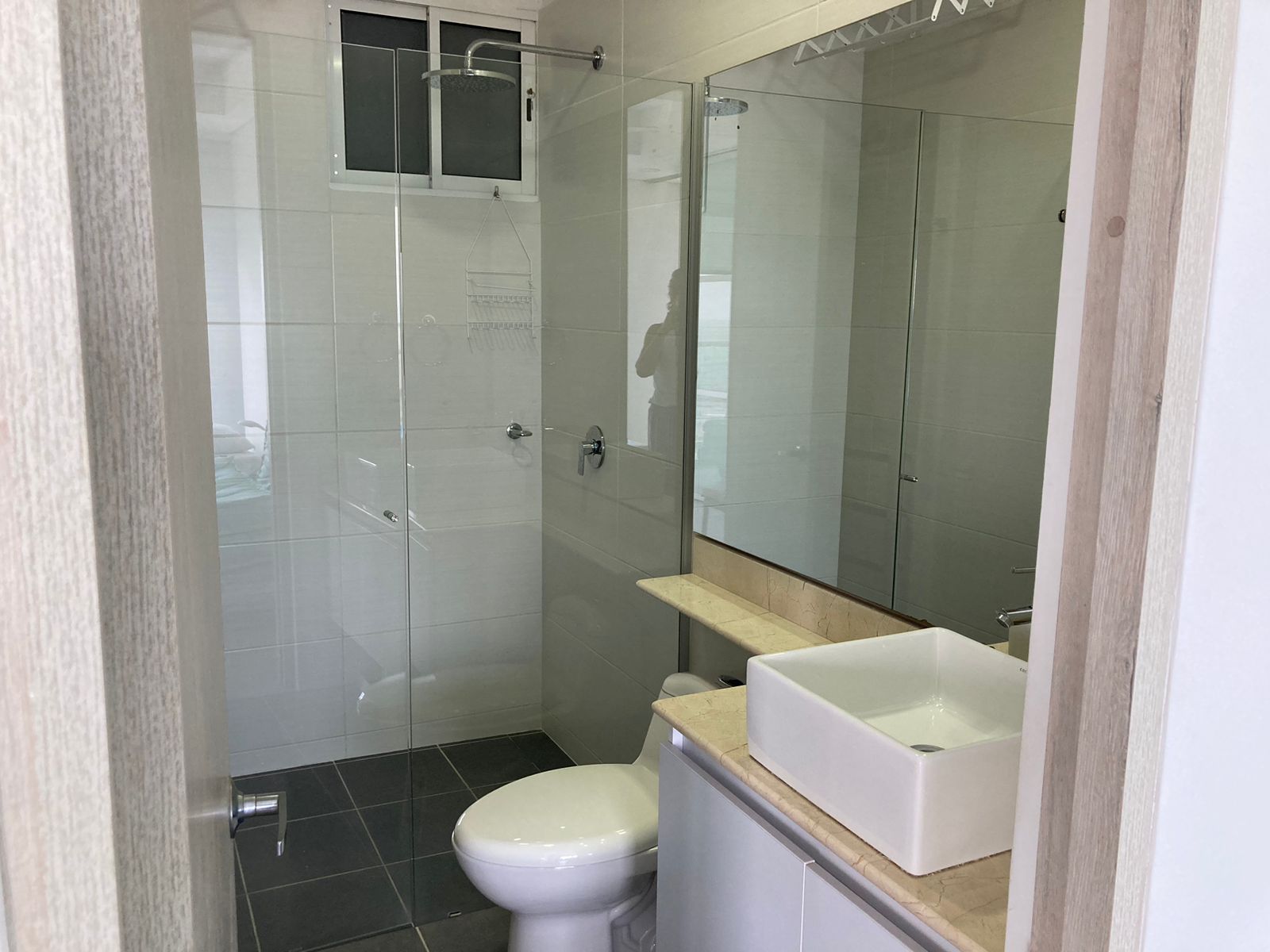 APARTAMENTO EN ARRIENDO AMOBLADO , CRESPO - CARTAGENA