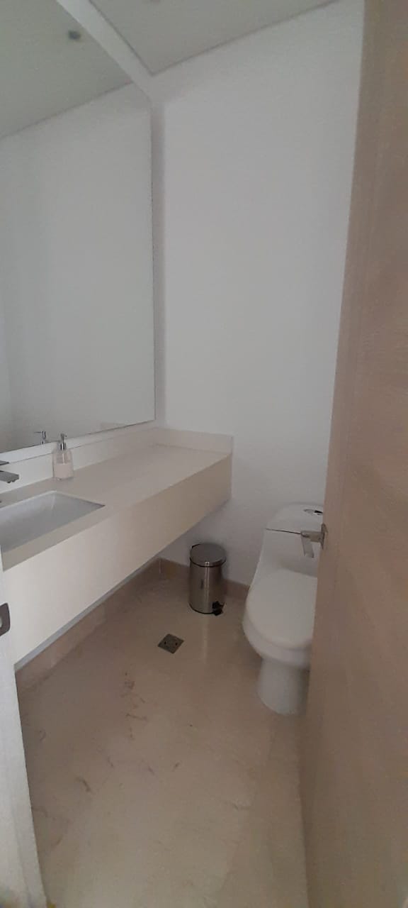 APARTAMENTO AMOBLADO EN VENTA, BOCAGRANDE - CARTAGENA