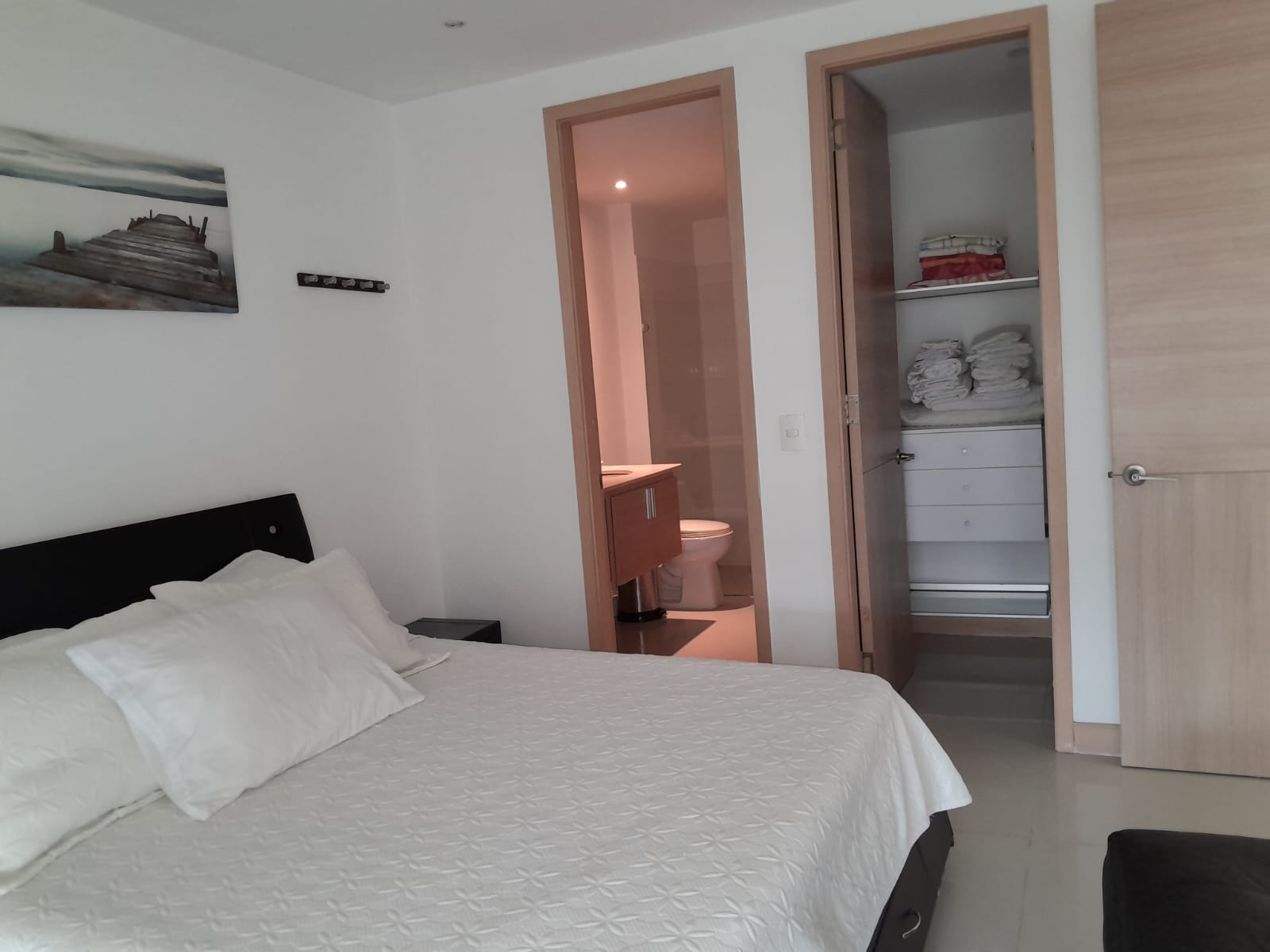 APARTAMENTO AMOBLADO EN ARRIENDO CRESPO - CARTAGENA