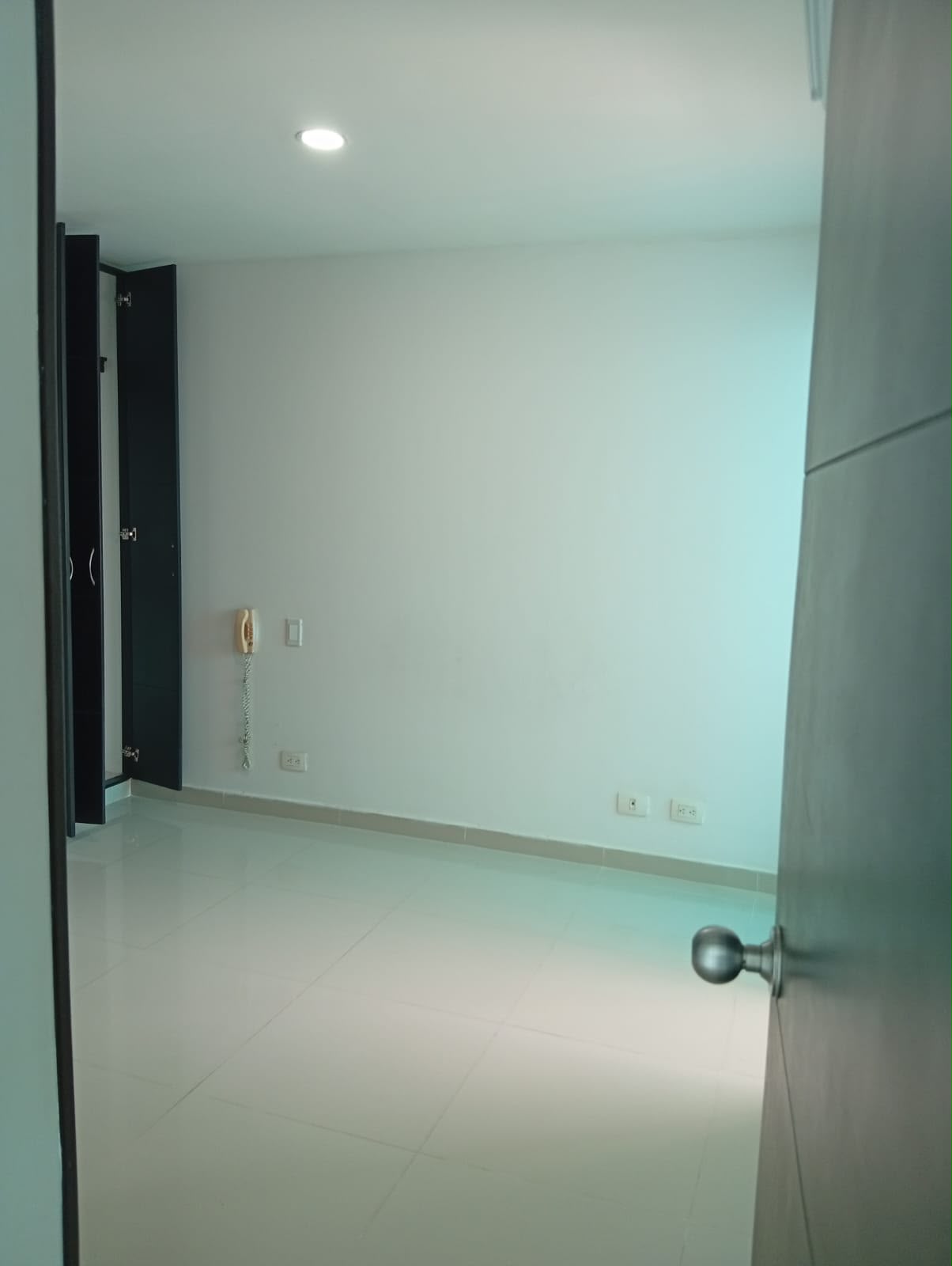 ARRIENDO APARTAMENTO CRESPO- CARTAGENA