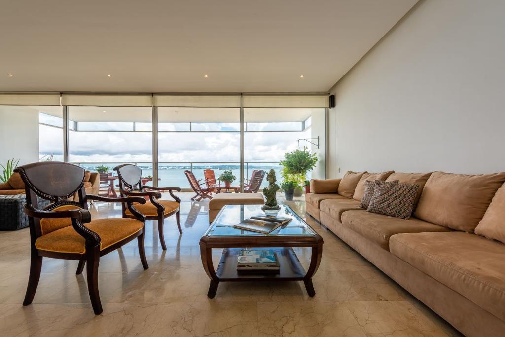 APARTAMENTO EN VENTA, BOCAGRANDE - CARTAGENA