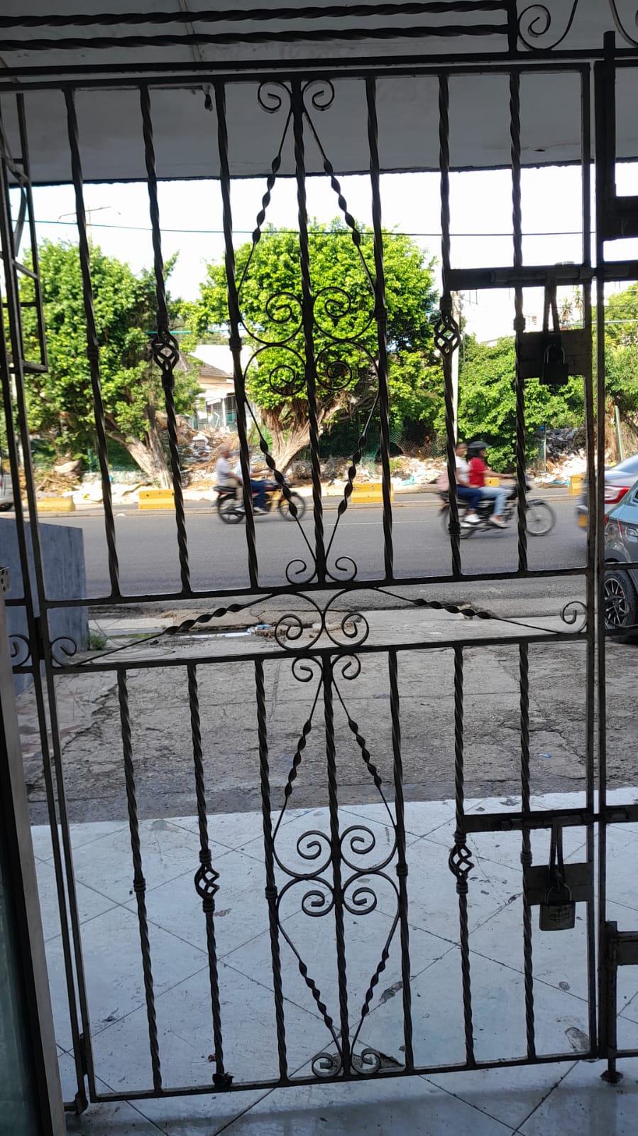 LOCAL EN ARRIENDO BARRIO CHILE - CARTAGENA