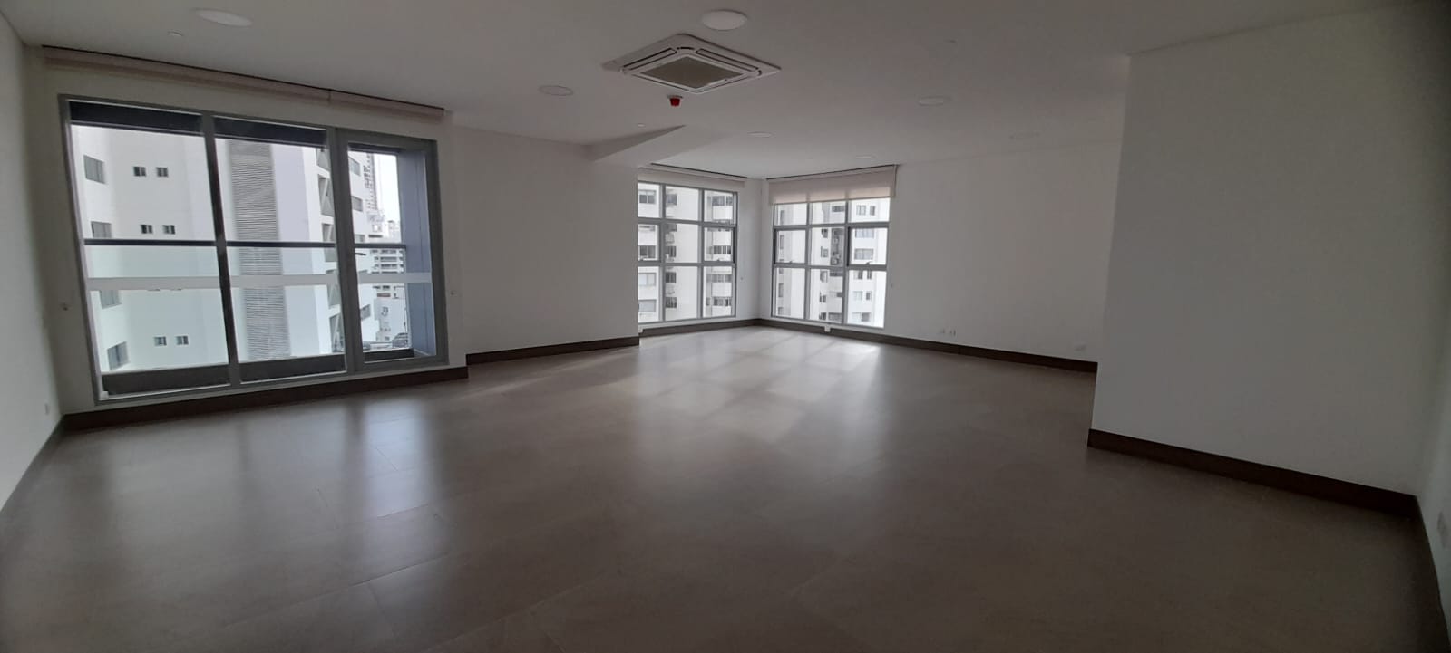 OFICINA EN ARRIENDO BOCAGRANDE – CARTAGENA