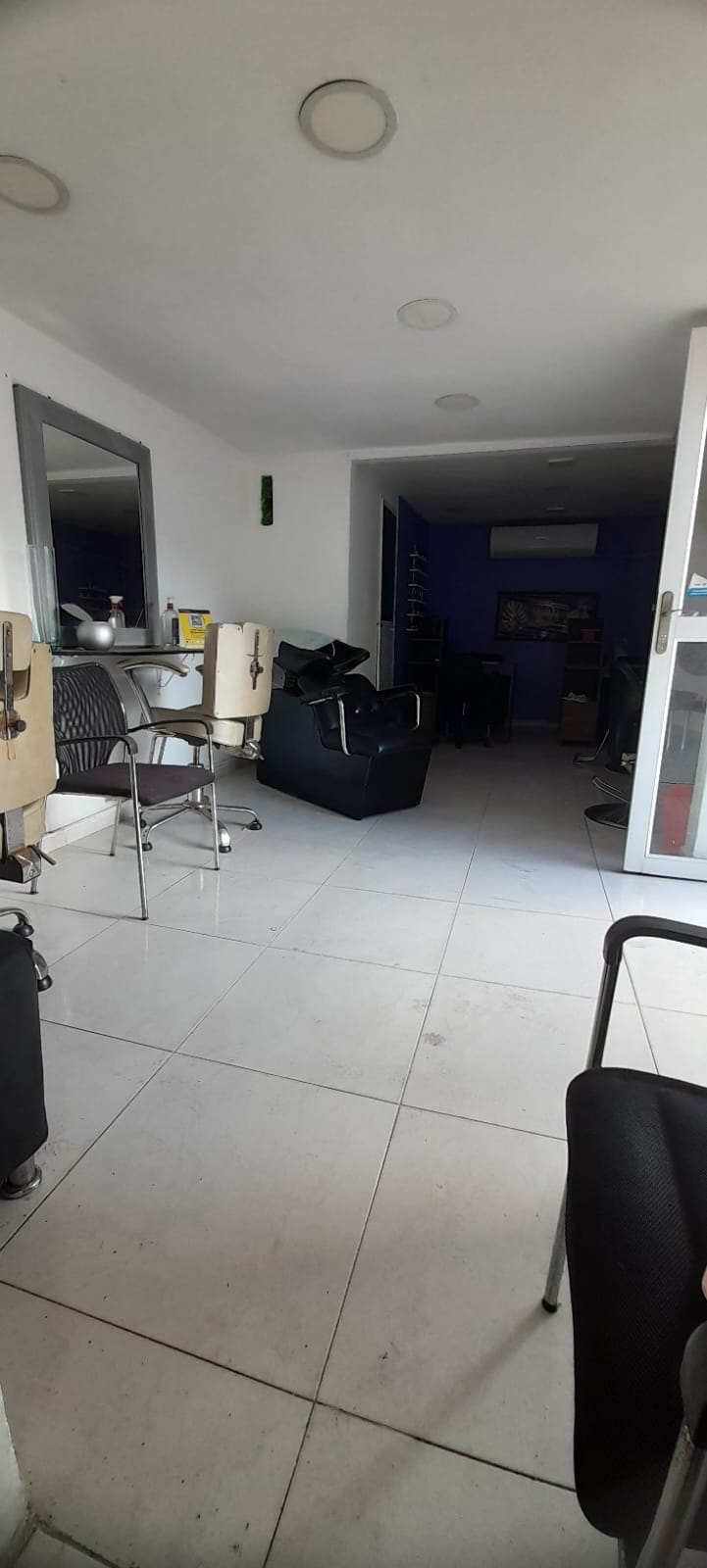 LOCAL AMOBLADO EN ARRIENDO MANGA - CARTAGENA