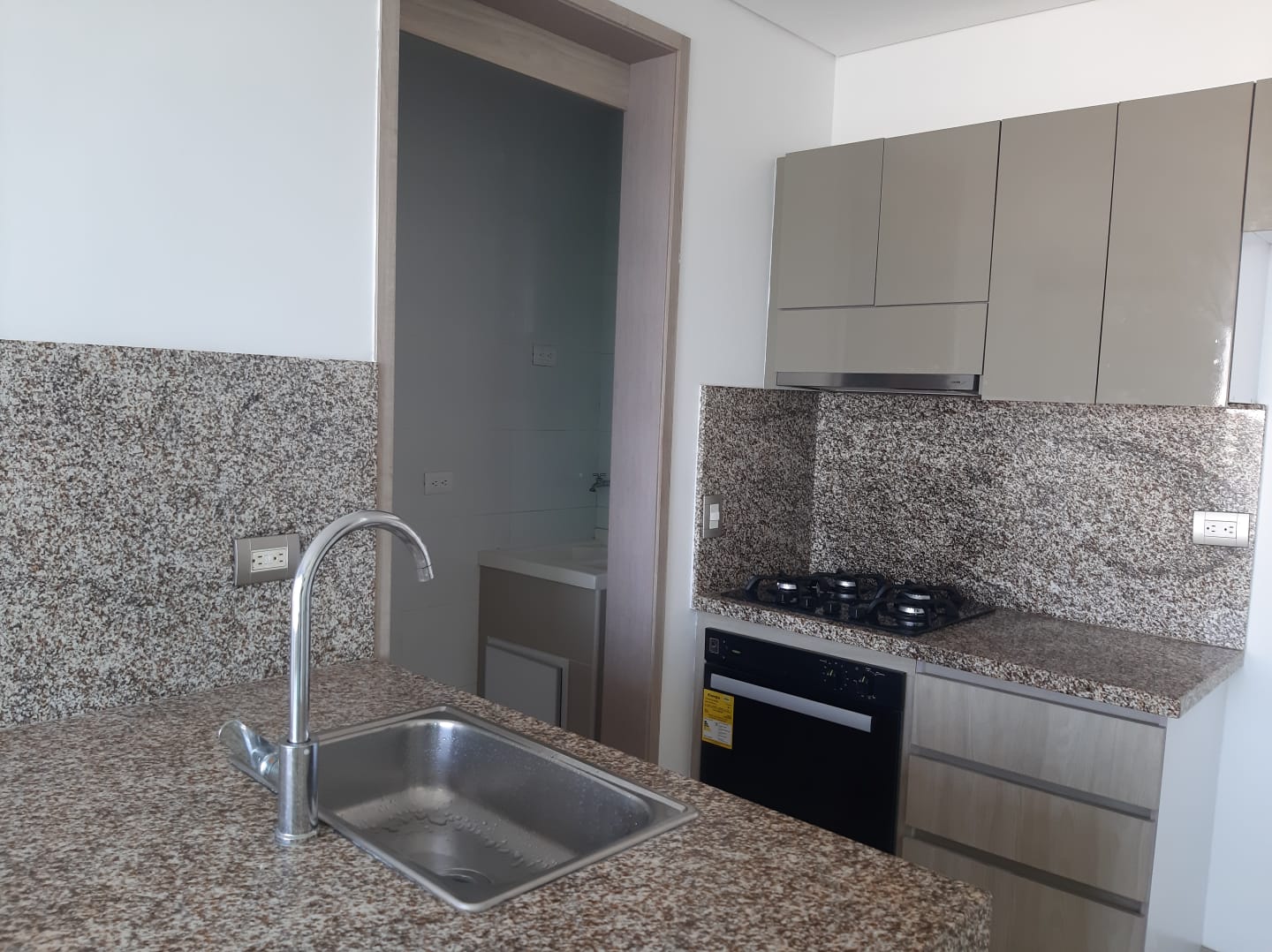 APARTAMENTO PARA ARRIENDO EN EL CABRERO