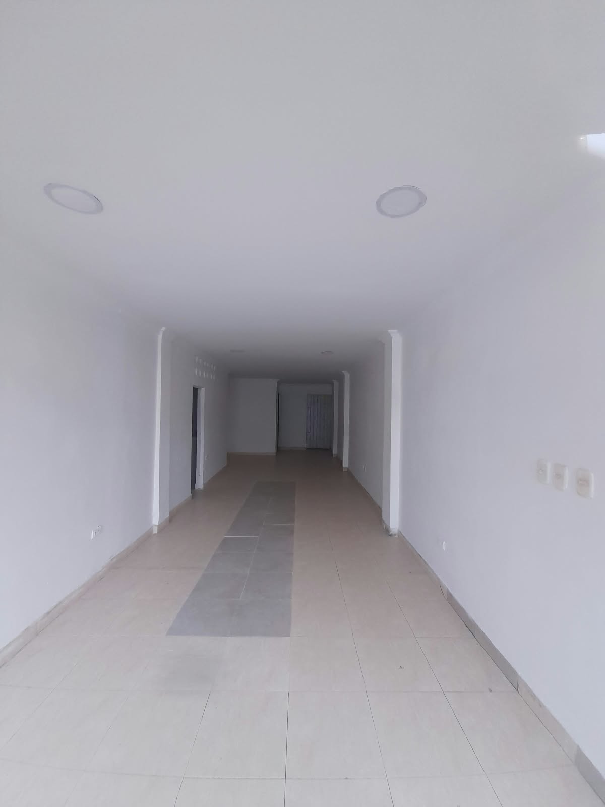 LOCAL COMERCIAL EN ARRIENDO EN CRESPO - CARTAGENA