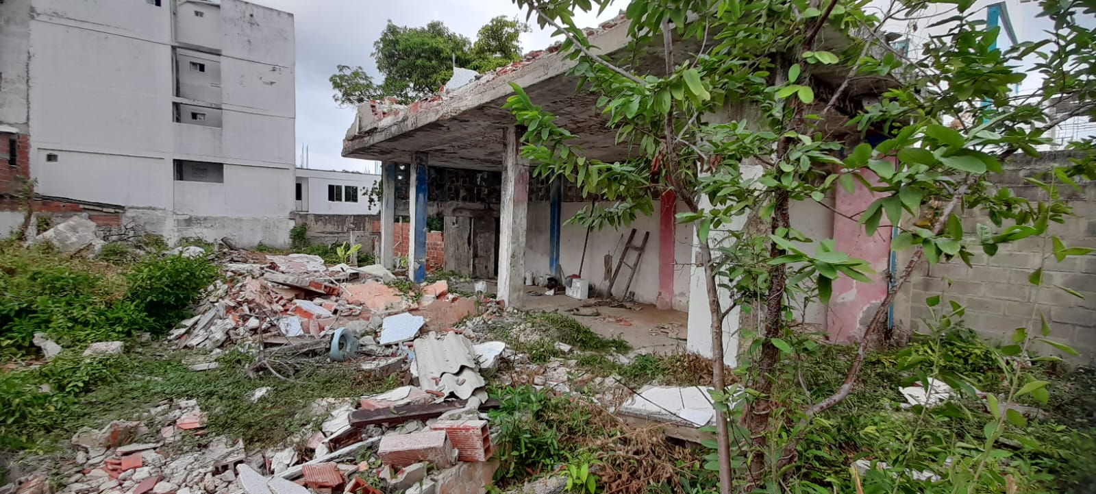 VENDO LOTE EN BARRIO ESPAÑA -  CARTAGENA
