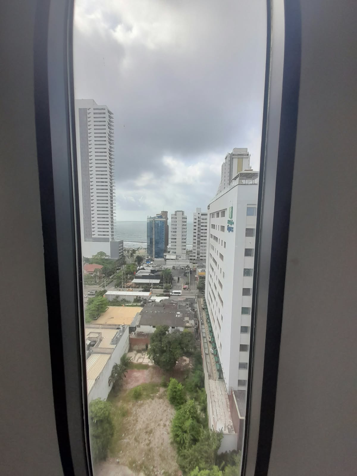EN VENTA OFICINA BOCAGRANDE - CARTAGENA