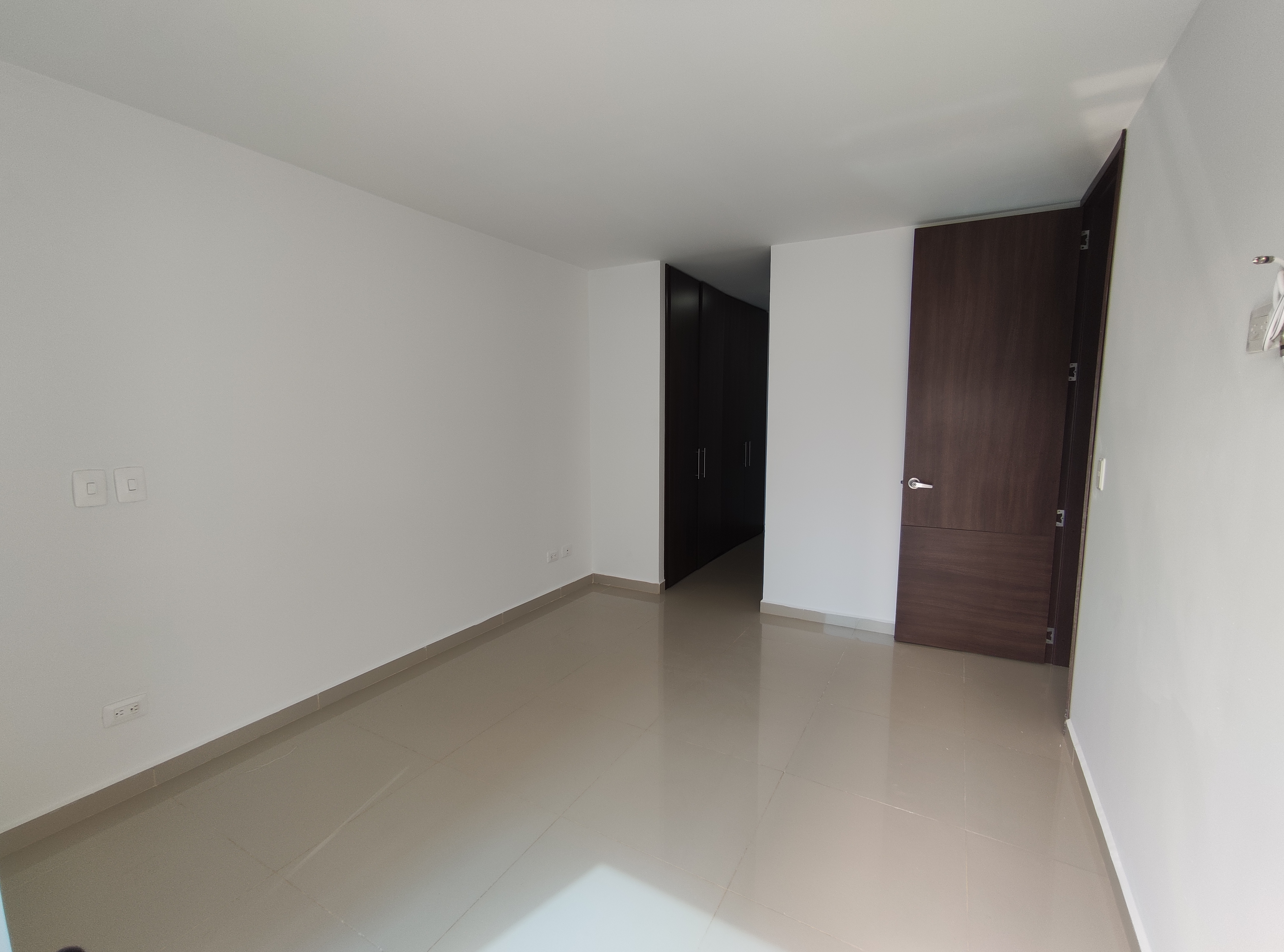 APARTAMENTO EN ARRIENDO CRESPO- CARTAGENA