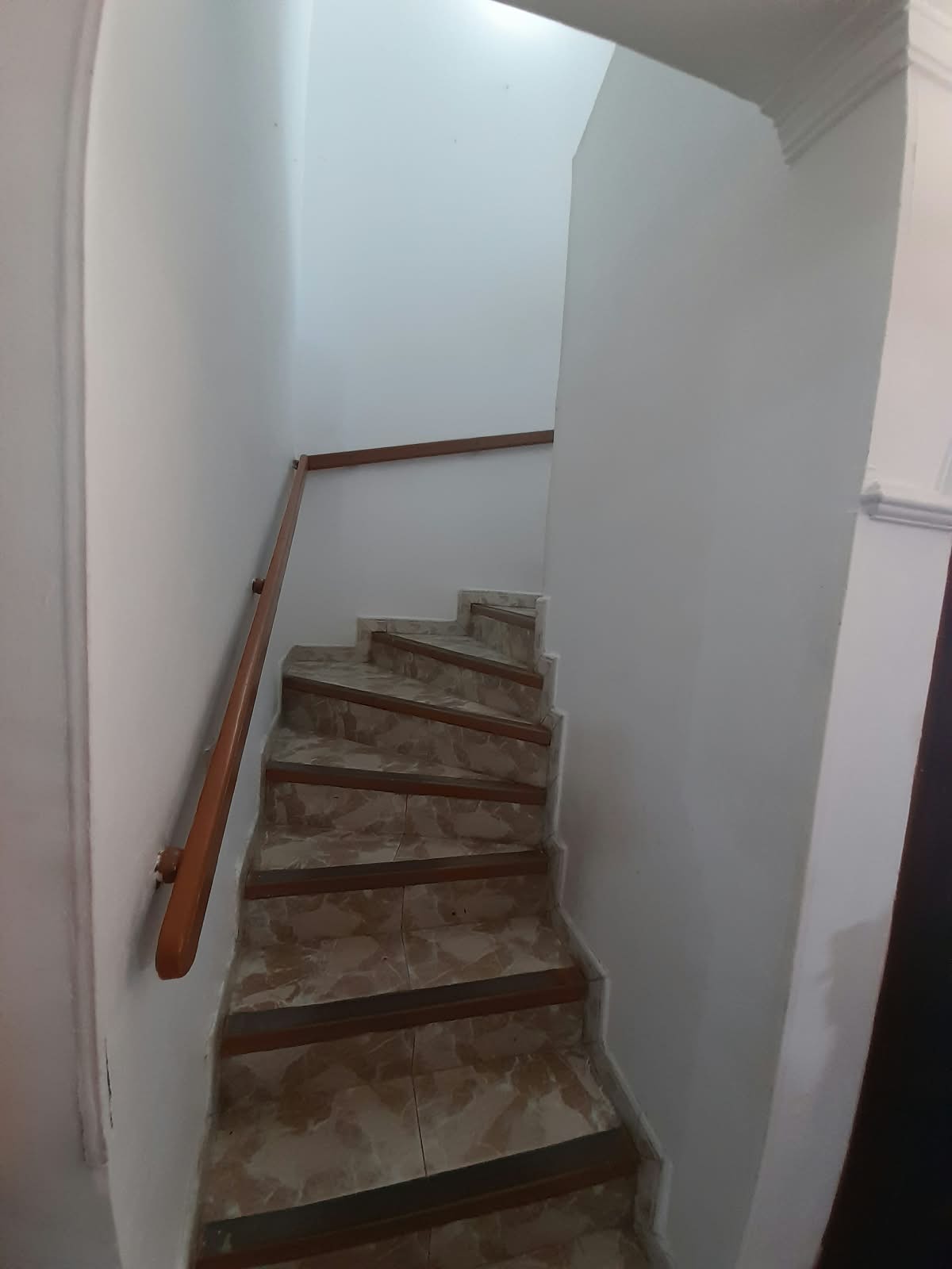 CASA DUPLEX EN ARRIENDO - SANTA LUCIA