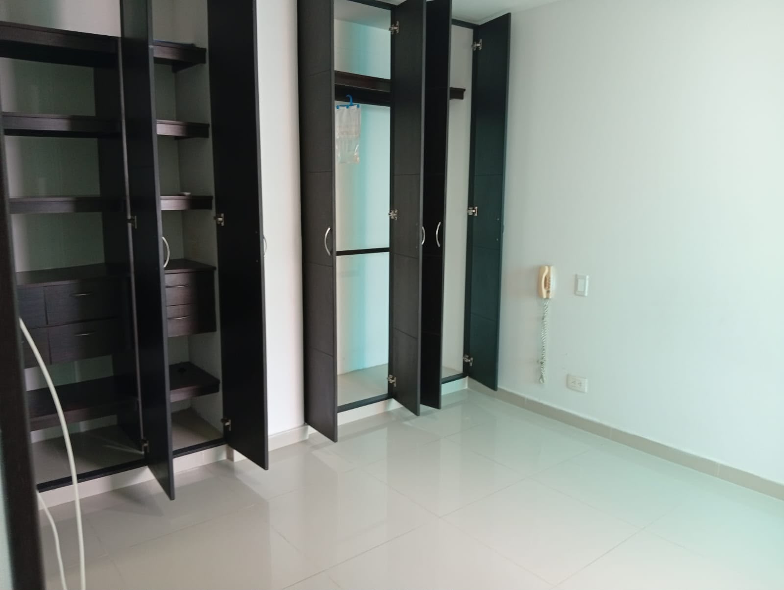 ARRIENDO APARTAMENTO CRESPO- CARTAGENA
