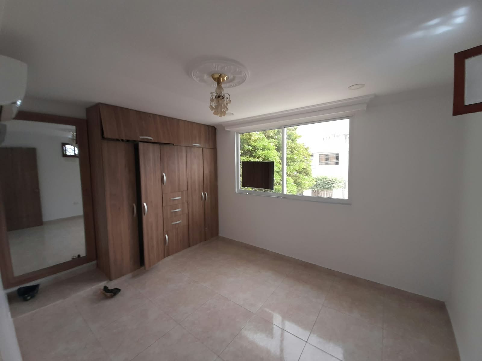 EN ARRIENDO CASA COMERCIAL Y/O RESIDENCIAL EN CRESPO - CARTAGENA
