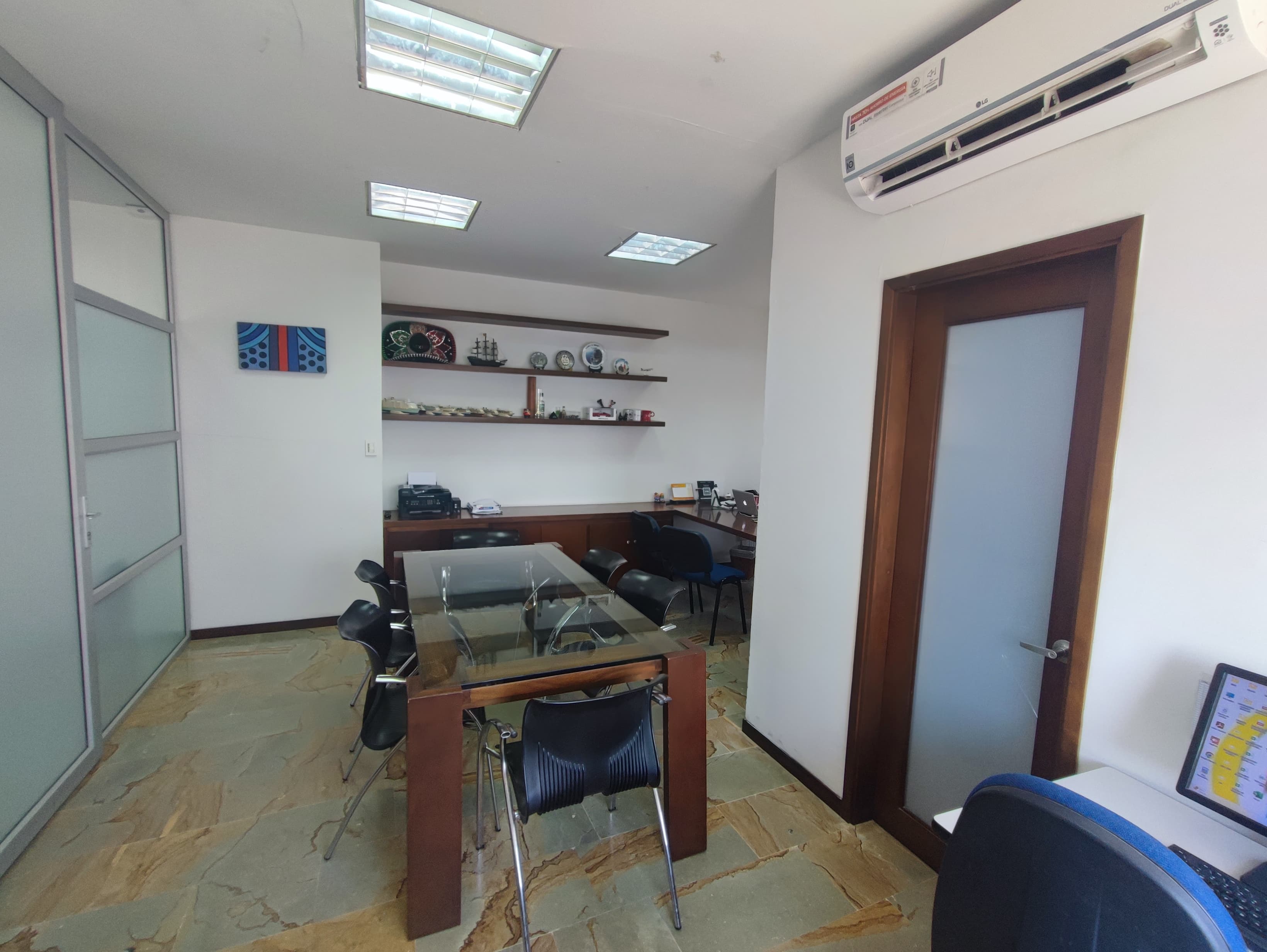 OFICINA  EN VENTA, BOCAGRANDE - CARTAGENA