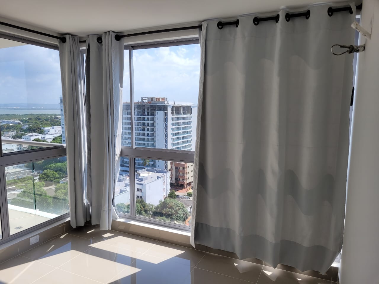 APARTAMENTO EN VENTA CRESPO - CARTAGENA