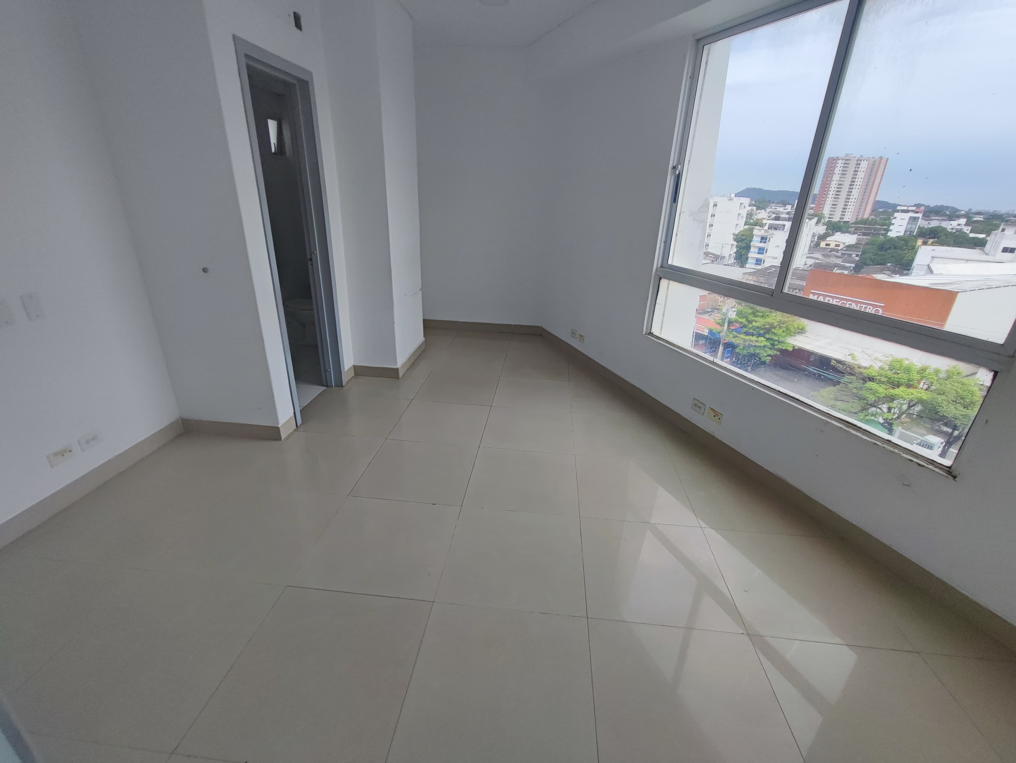 OFICINA EN ARRIENDO SANTA LUCIA - CARTAGENA
