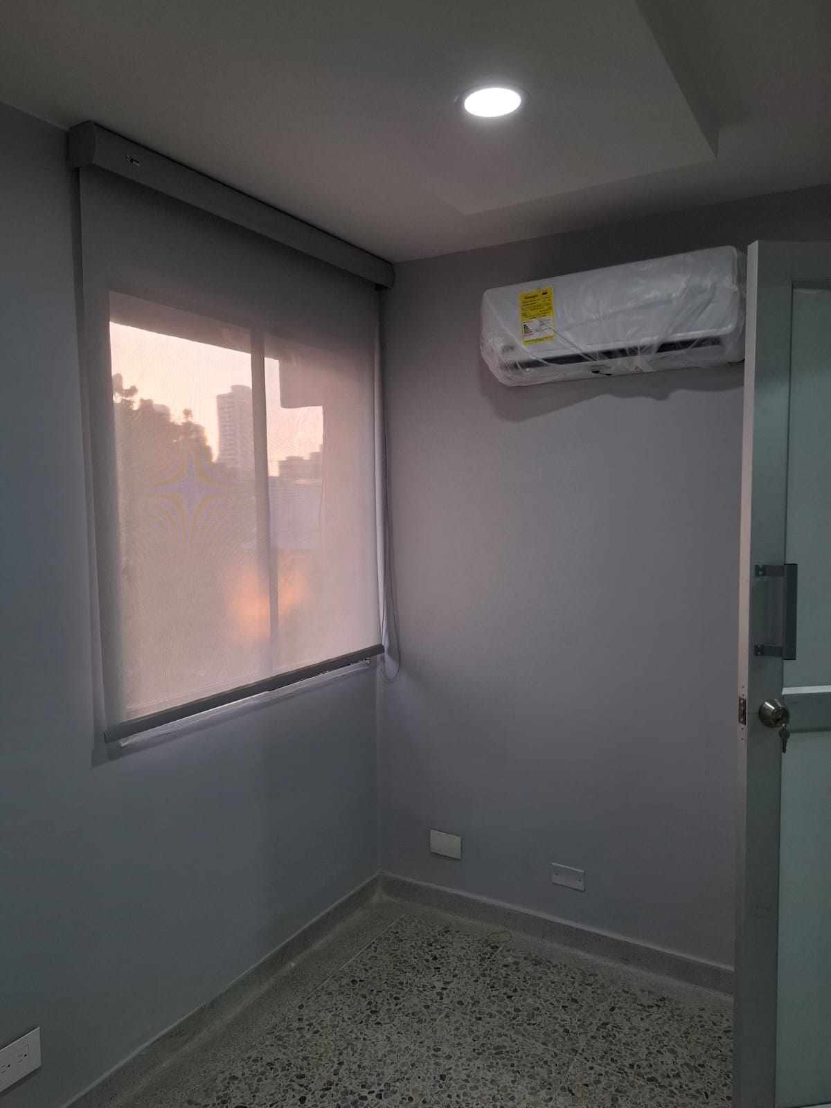 EN ARRIENDO OFICINA BOCAGRANDE - CARTAGENA