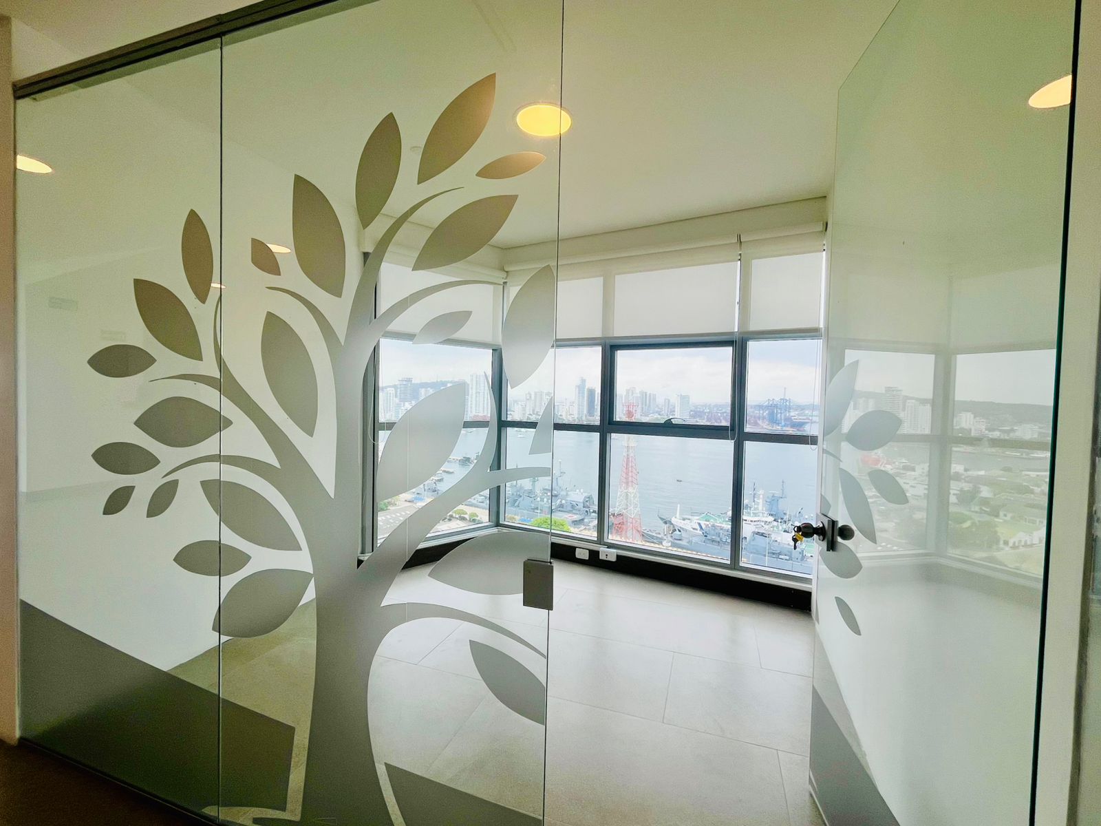 OFICINA EN ARRIENDO BOCAGRANDE - CARTAGENA