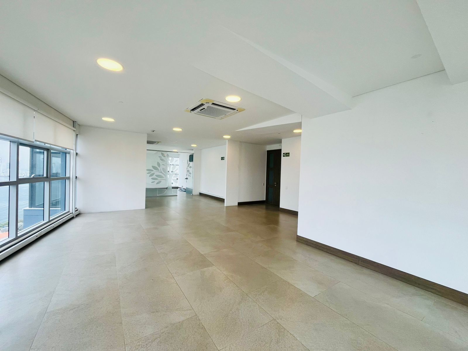 OFICINA EN ARRIENDO BOCAGRANDE - CARTAGENA
