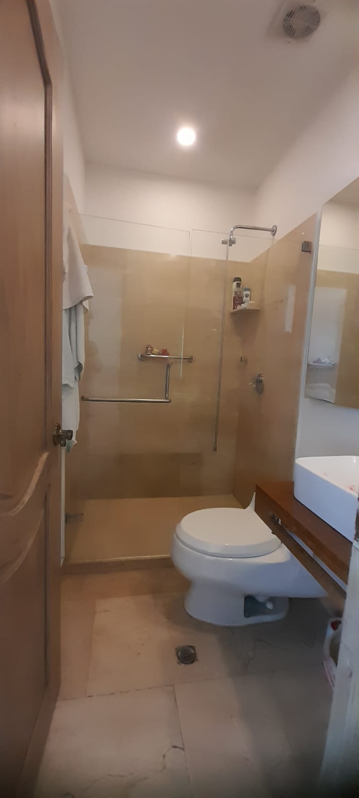 ARRIENDO APARTAMENTO EN BOCAGRANDE