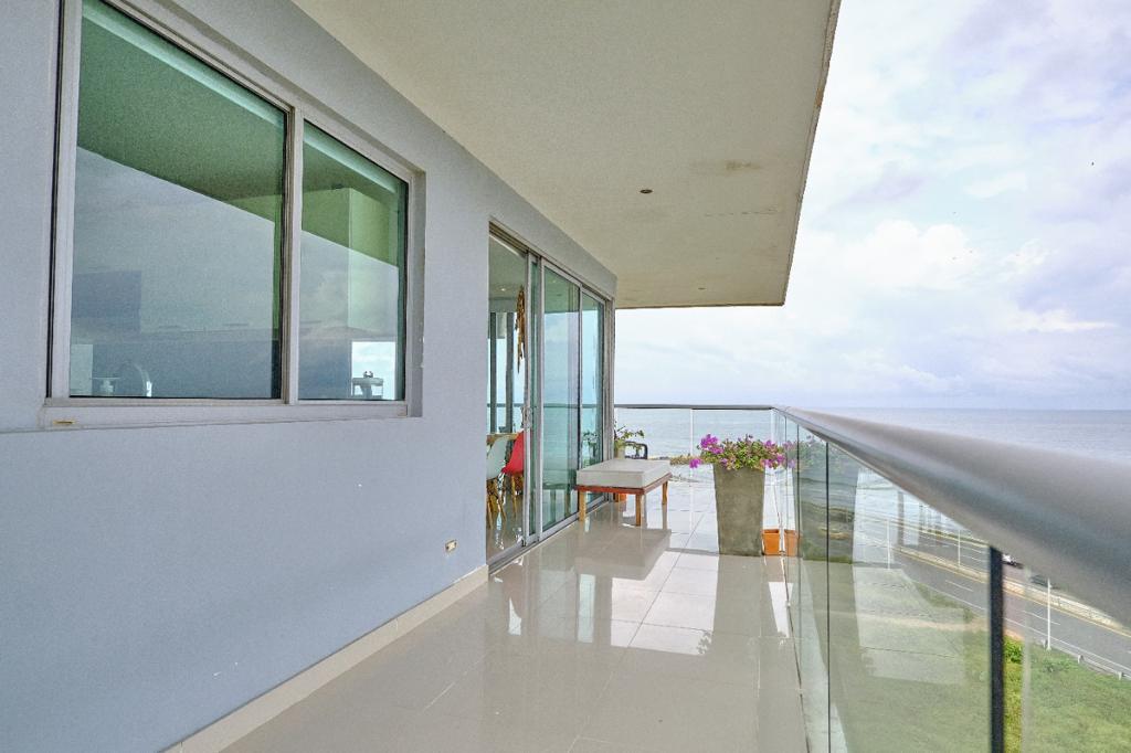 APARTAMENTO EN VENTA, CRESPO - CARTAGENA