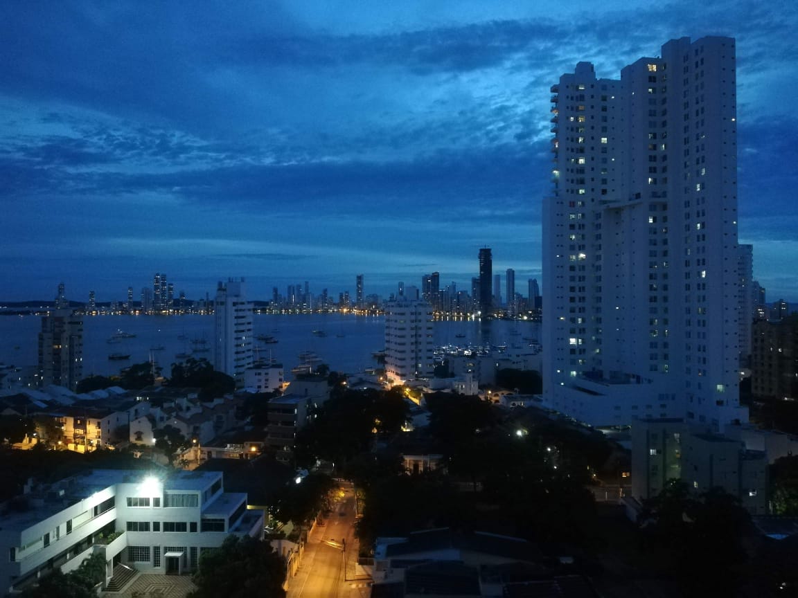 APARTAMENTO AMOBLADO EN VENTA MANGA  - CARTAGENA