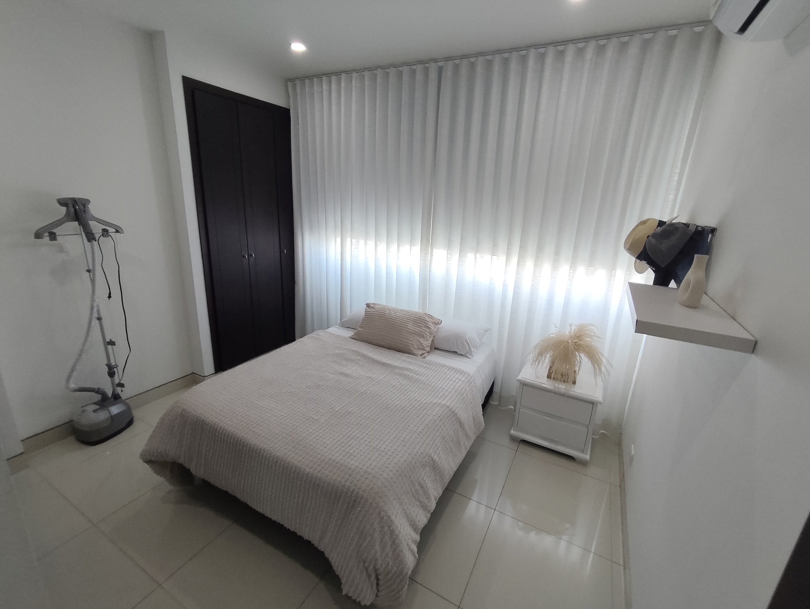 APARTAMENTO AMOBLADO EN ARRIENDO CASTILLOGRANDE - CARTAGENA