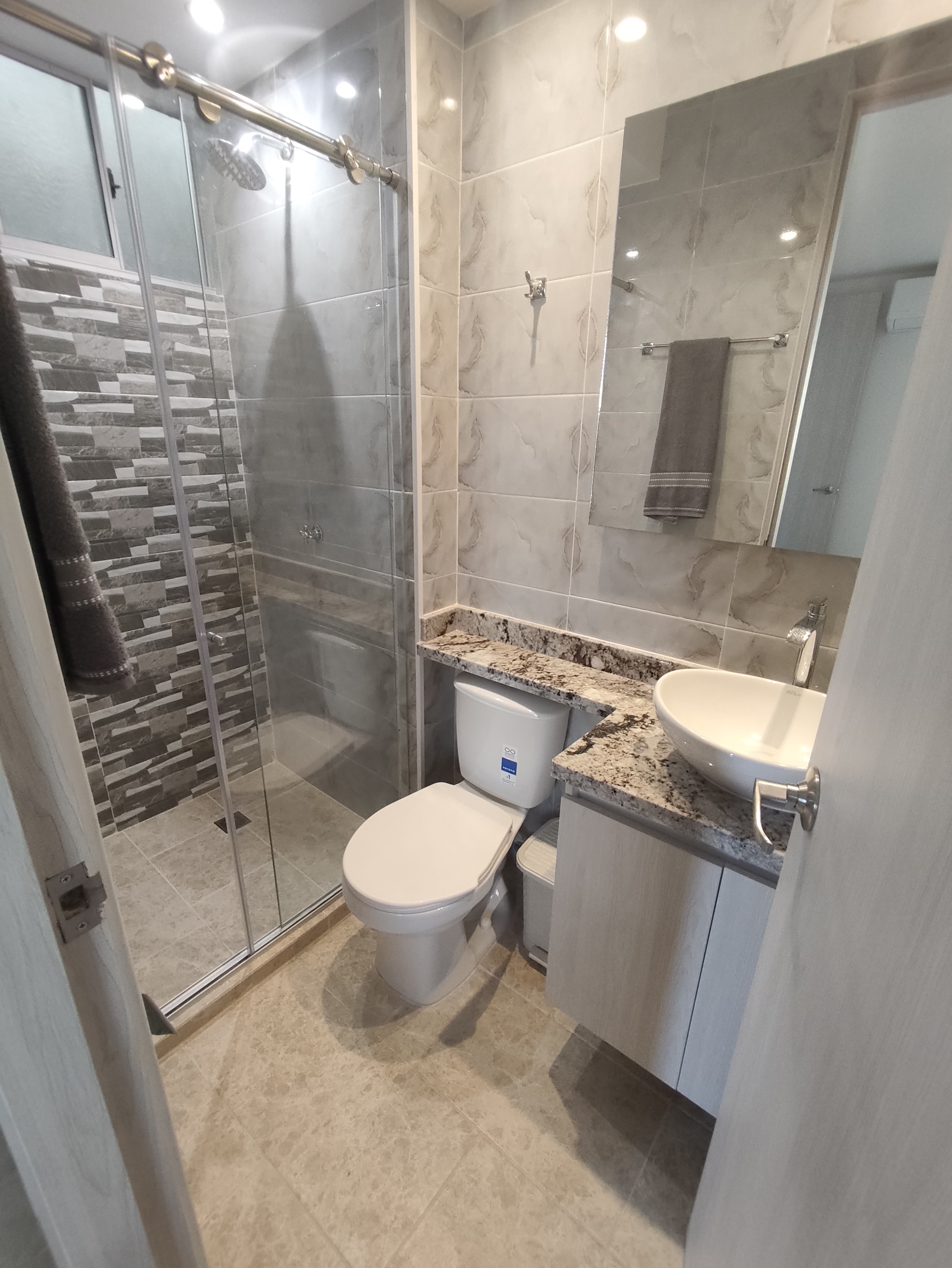APARTAMENTO AMOBLADO EN ARRIENDO EN MANZANILLO DEL MAR - CARTAGENA