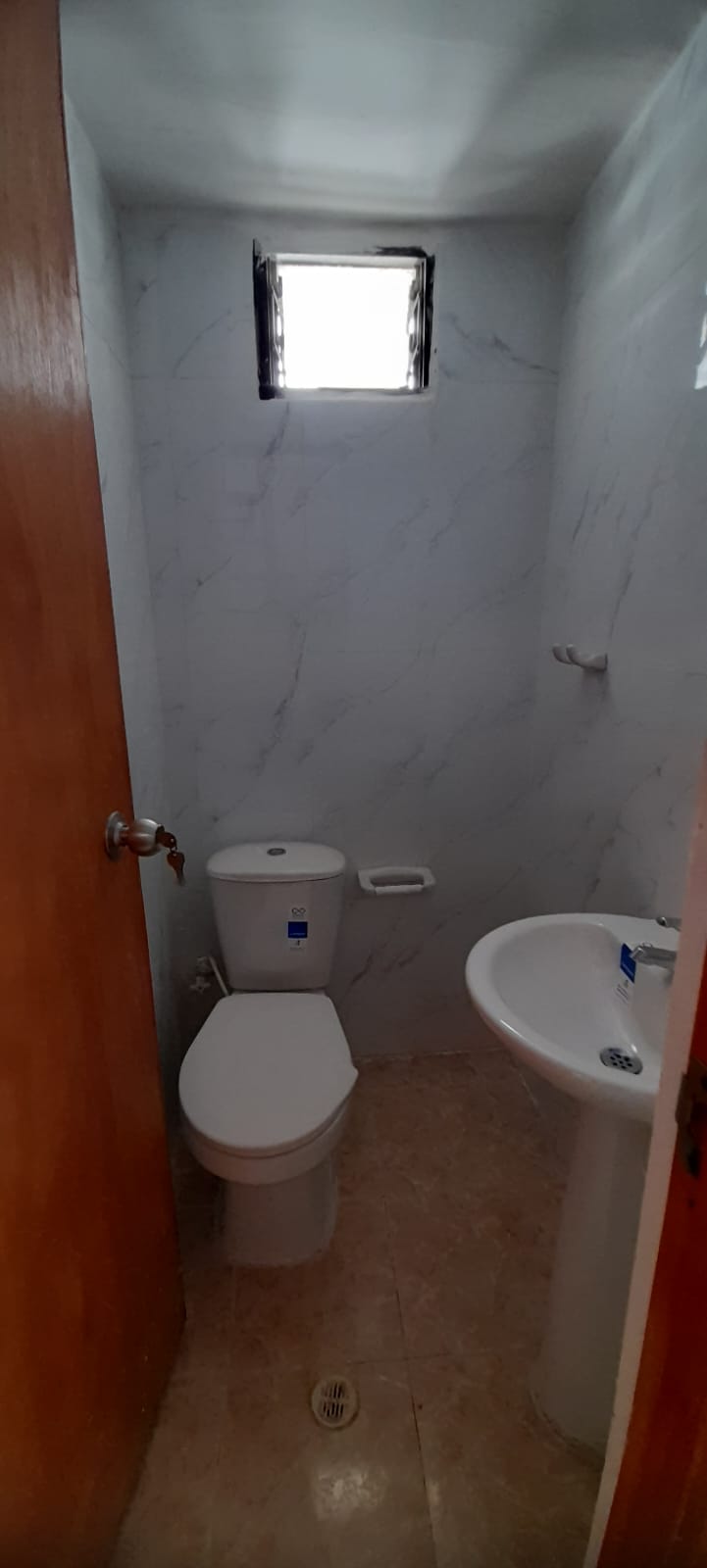 ARRIEDO APARTAMENTO EN PIE DE LA POPA
