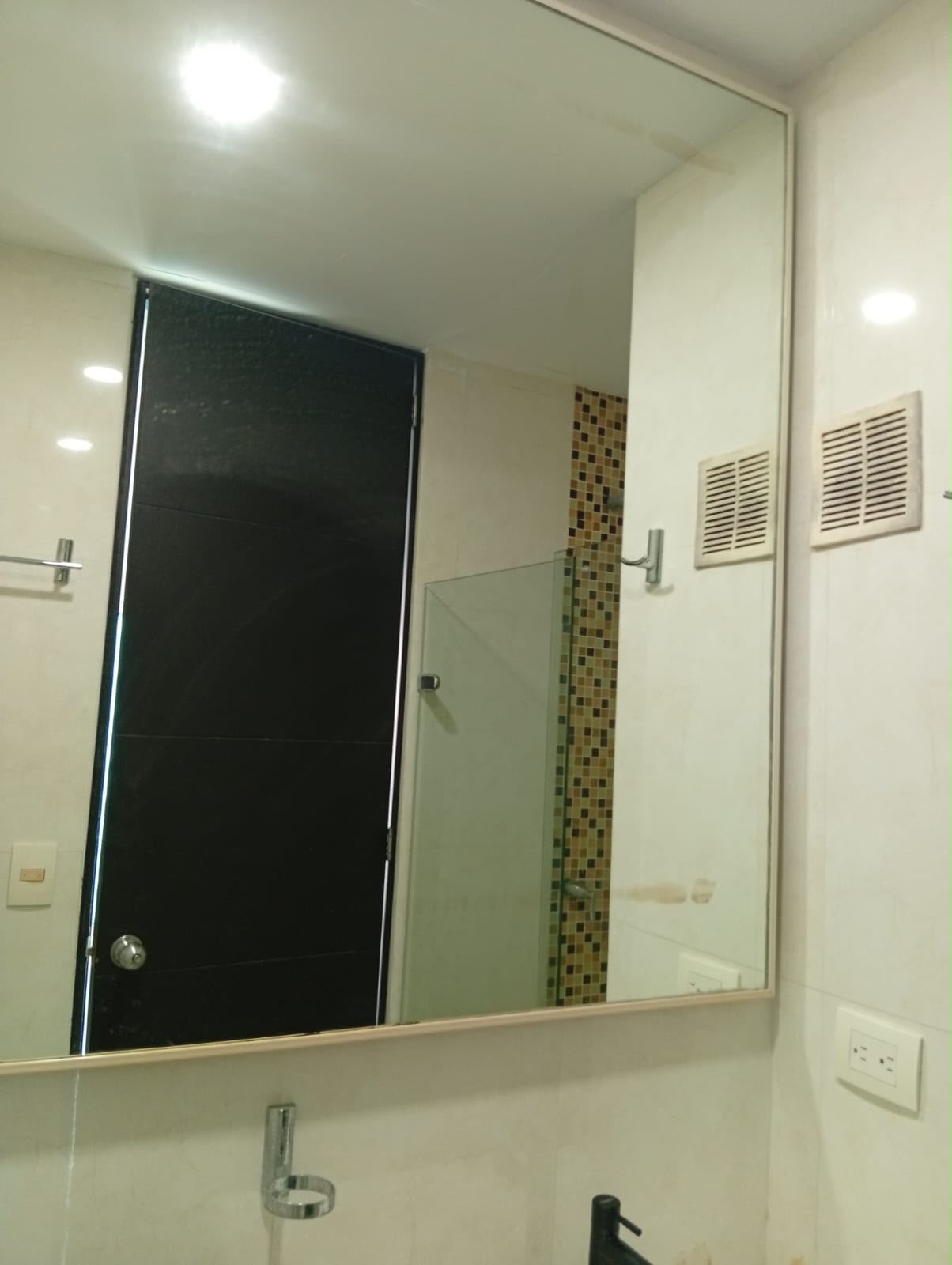 ARRIENDO APARTAMENTO CRESPO- CARTAGENA