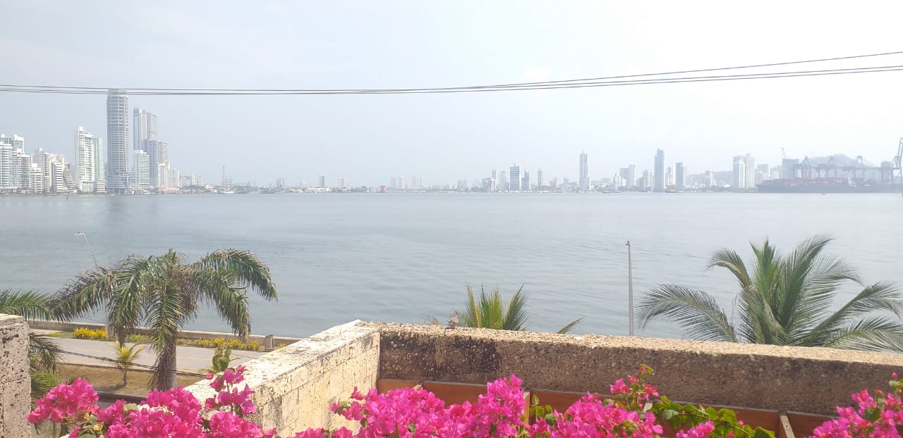 APARTAMENTO AMBOLADO EN VENTA CASTILLOGRANDE- CARTAGENA